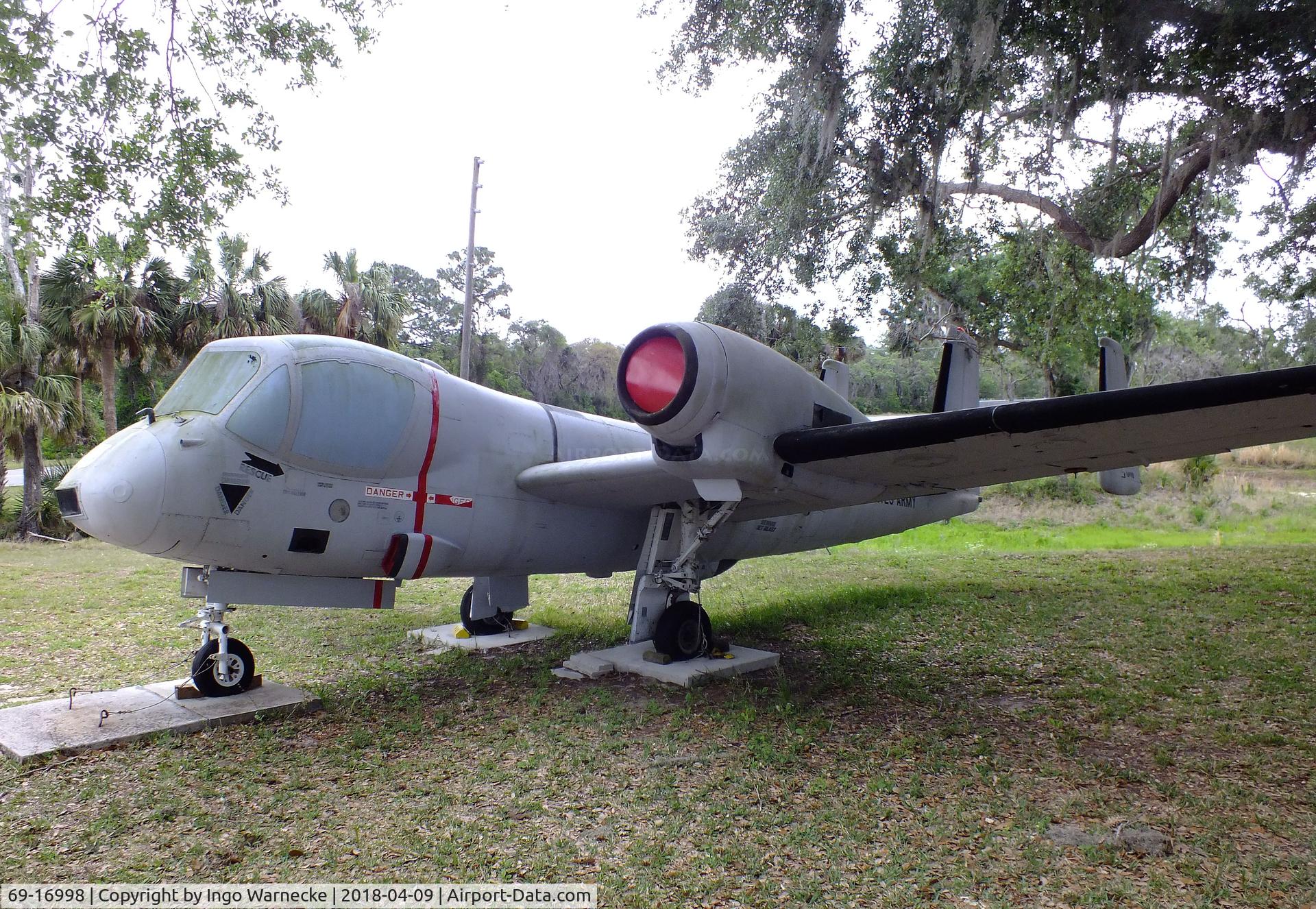 69-16998, 1969 Grumman OV-1D Mohawk C/N 9D, Grumman OV-1C Mohawk (minus props) at the VAC Warbird Museum, Titusville FL