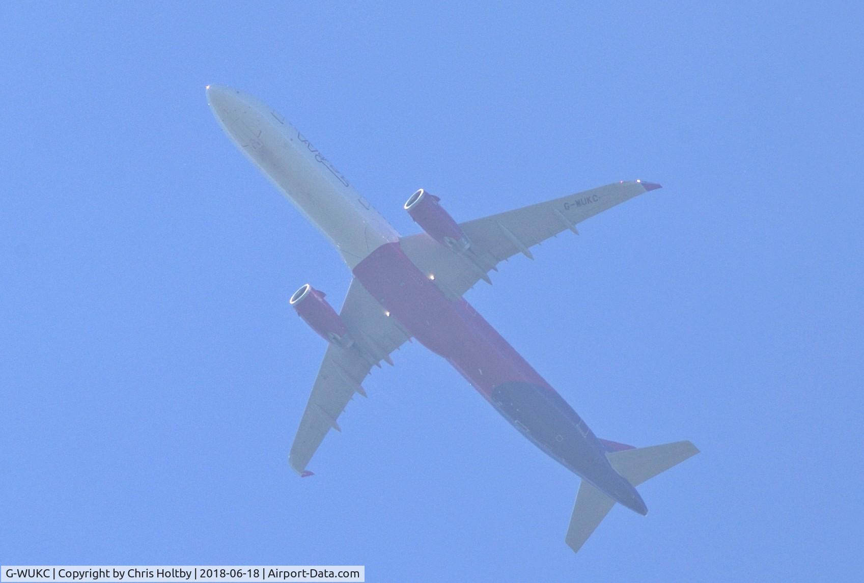 G-WUKC, 2018 Airbus A321-231 C/N 8169, Overhead at Coopers Green in Herts out of Luton.