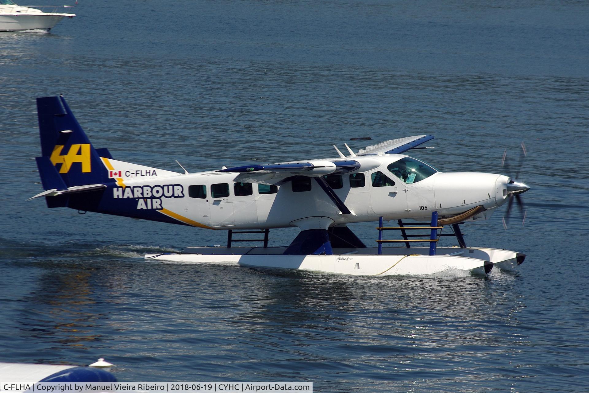 C-FLHA, 2017 Cessna 208B  Grand Caravan C/N 208B5418, Vancouver Coal Harbour Seaplane Terminal
