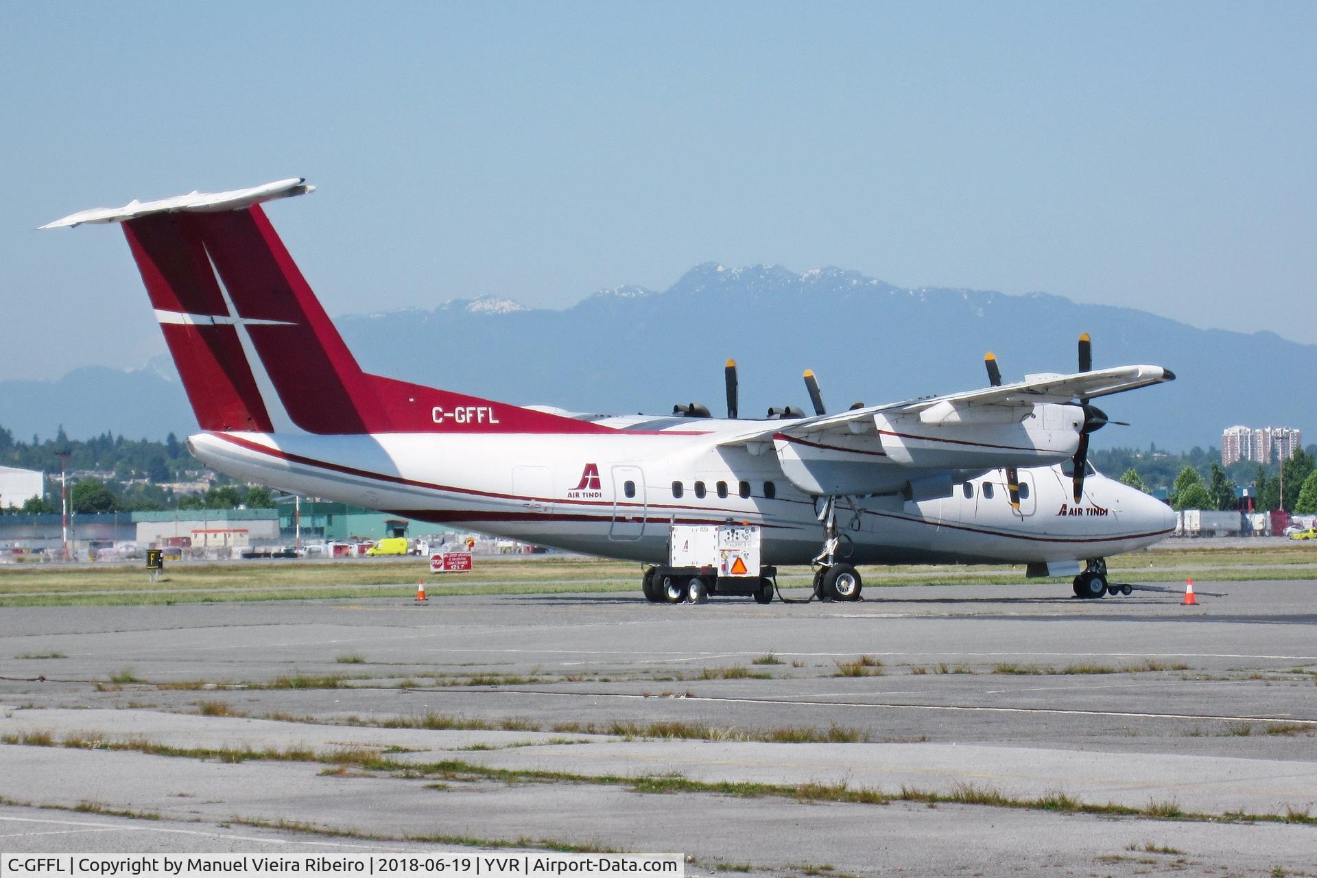 C-GFFL, 1982 De Havilland Canada DHC-7-102 Dash 7 C/N 74, YVR South Terminal