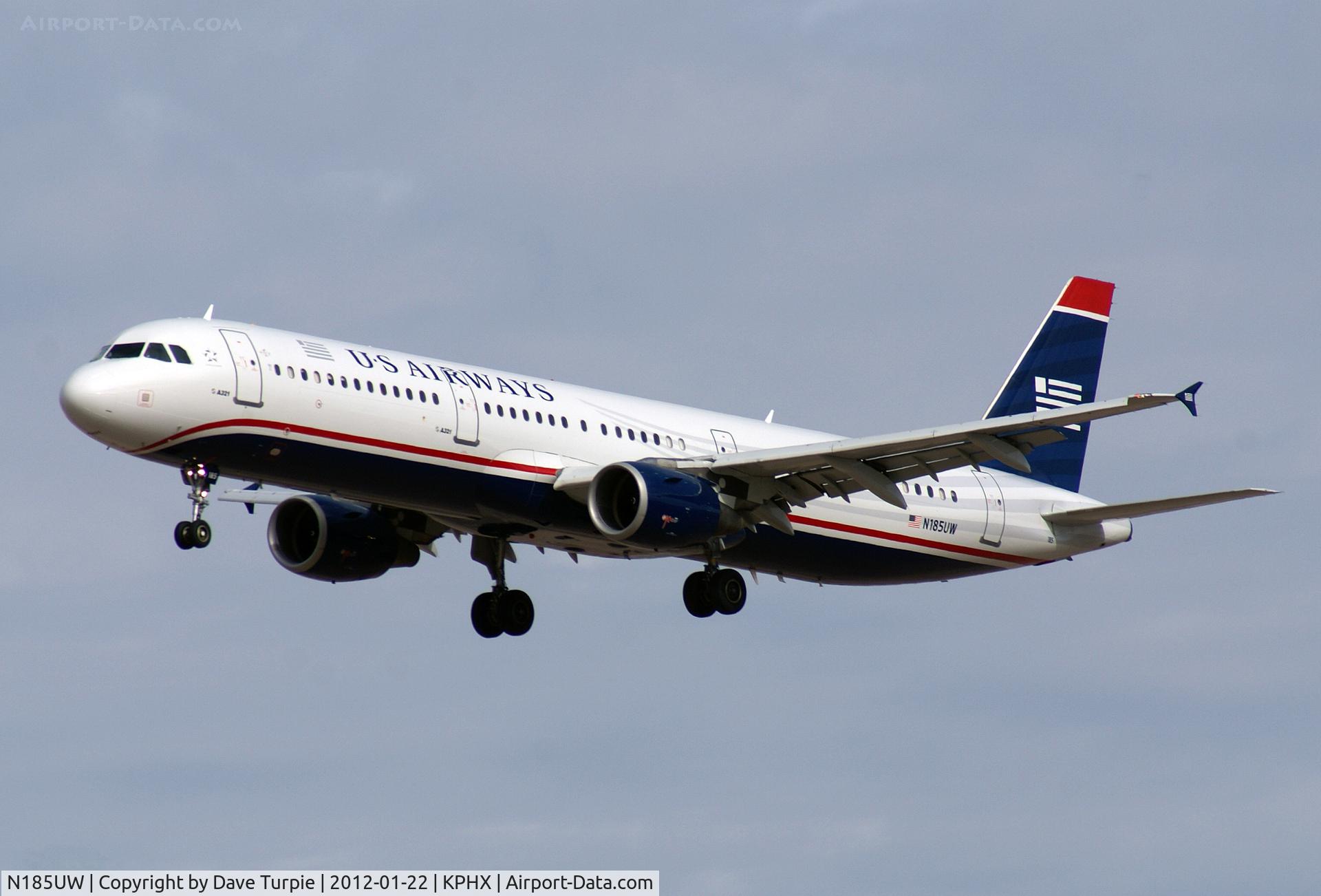 N185UW, 2002 Airbus A321-211 C/N 1666, No comment.