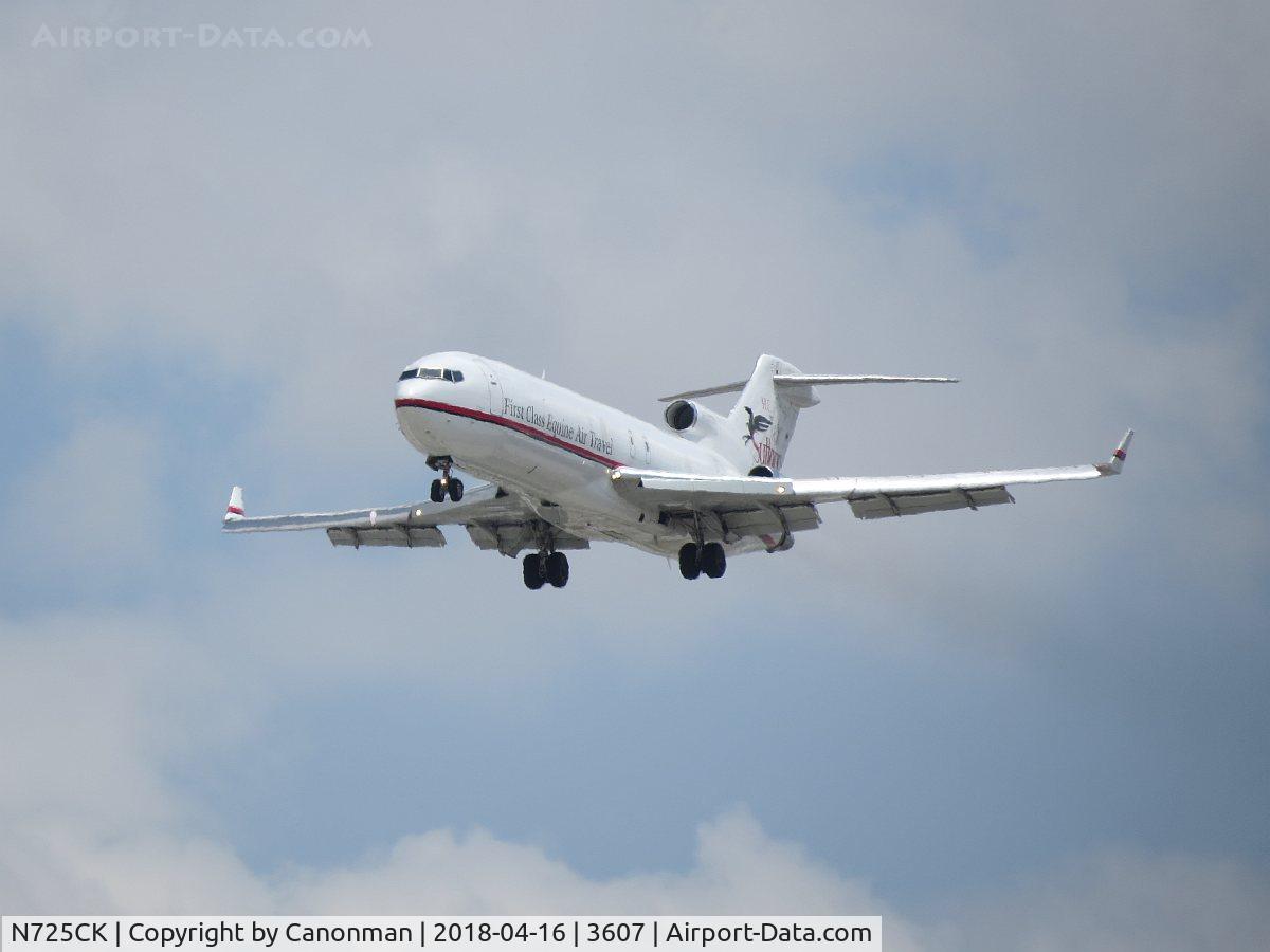 N725CK, 1980 Boeing 727-224 C/N 22252, Landing