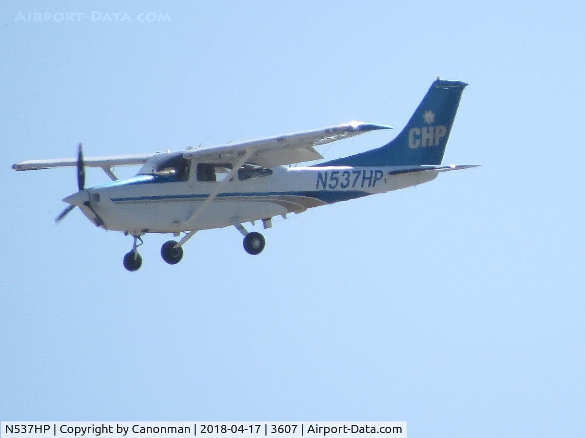 N537HP, Cessna 182S Skylane C/N 18280031, Landing