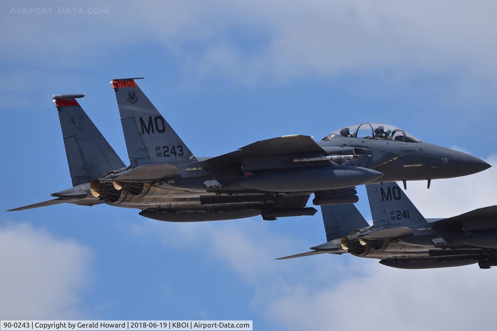 90-0243, 1990 McDonnell Douglas F-15E Strike Eagle C/N 1176/E145, Low approach to RWY 28R. 391st Fighter Sq. 