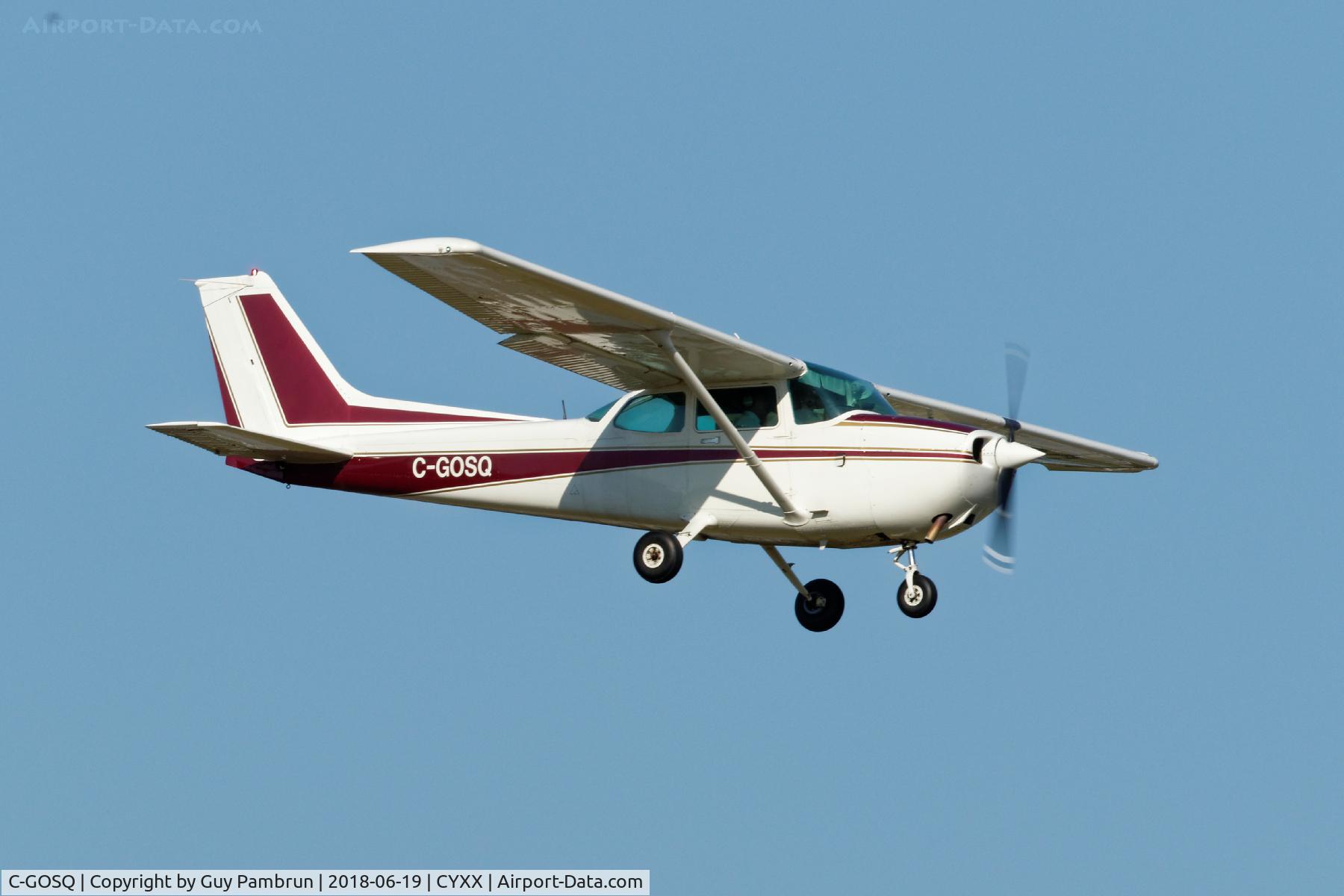 C-GOSQ, 1981 Cessna 172P C/N 17275402, Landing