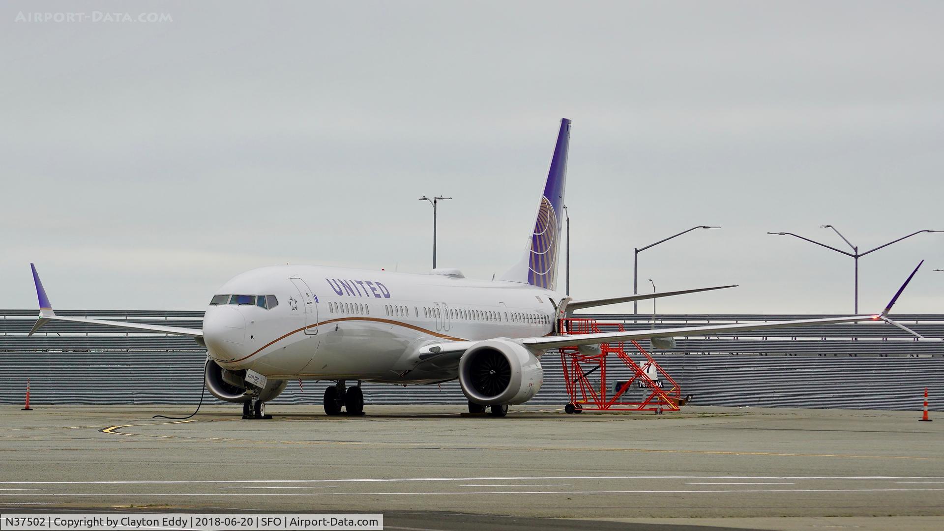N37502, 2018 Boeing 737-9 MAX C/N 43431, SFO 2018.