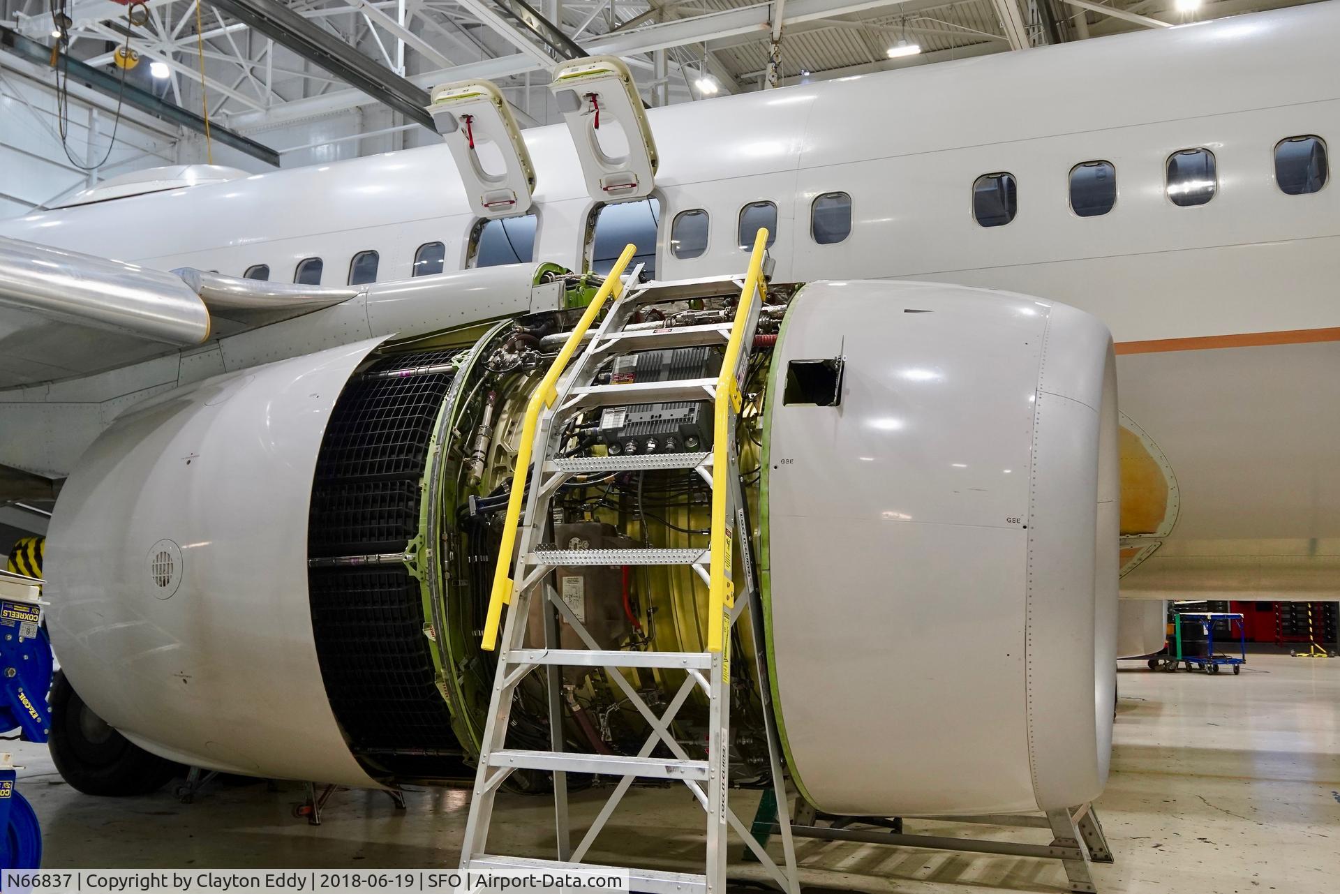 N66837, 2014 Boeing 737-924/ER C/N 60122, SFO 2018.