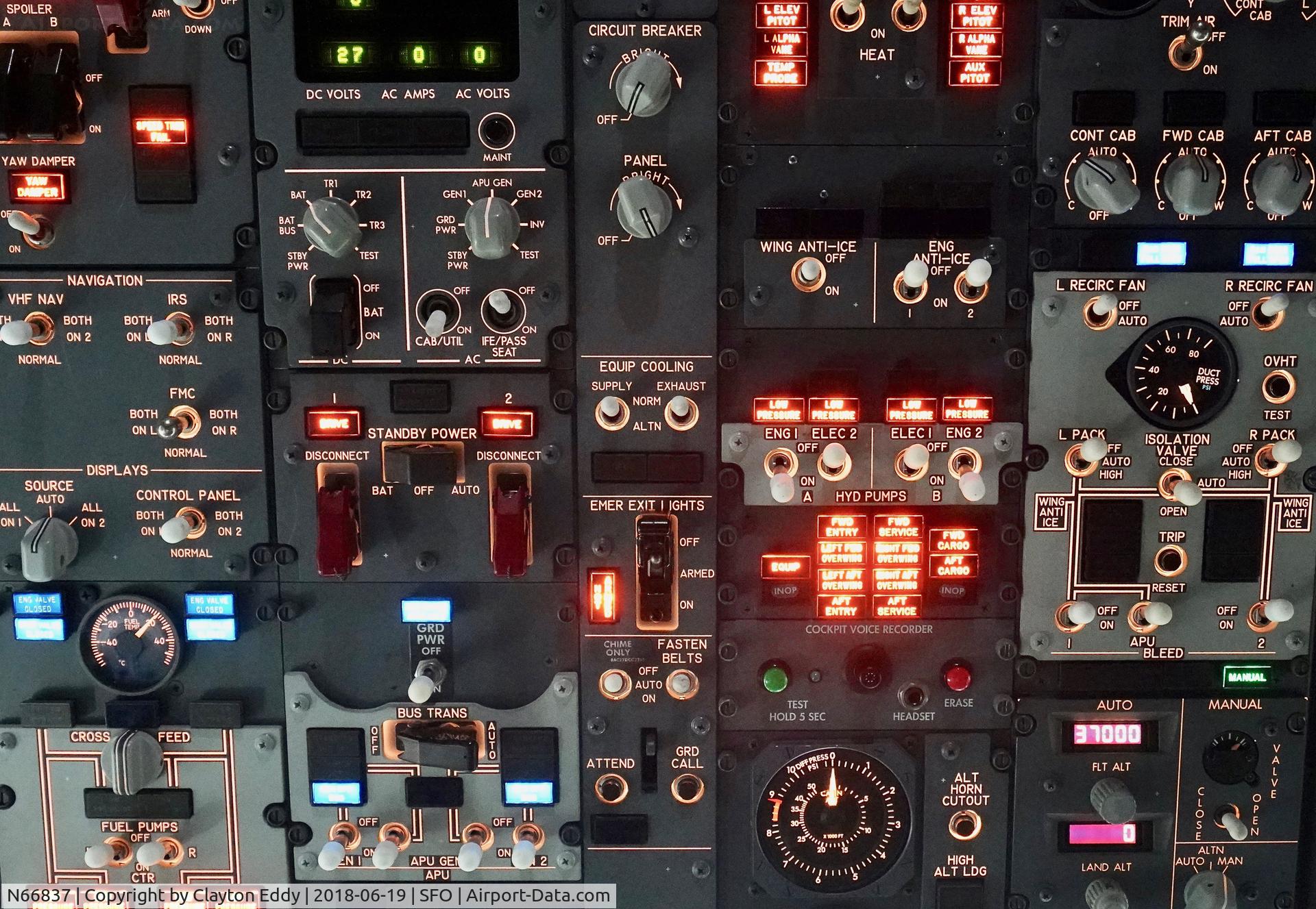 N66837, 2014 Boeing 737-924/ER C/N 60122, SFO 2018.