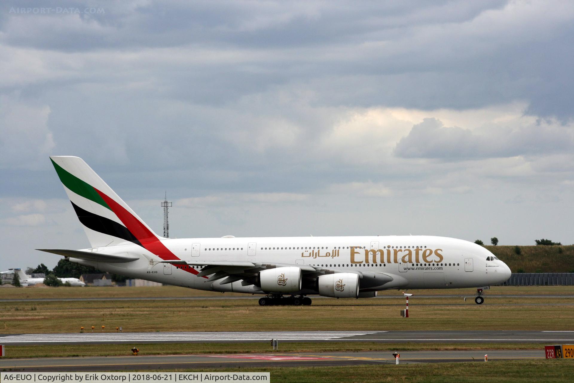 A6-EUO, 2016 Airbus A380-842 C/N 227, A6-EUO taxing for takeoff rw04R