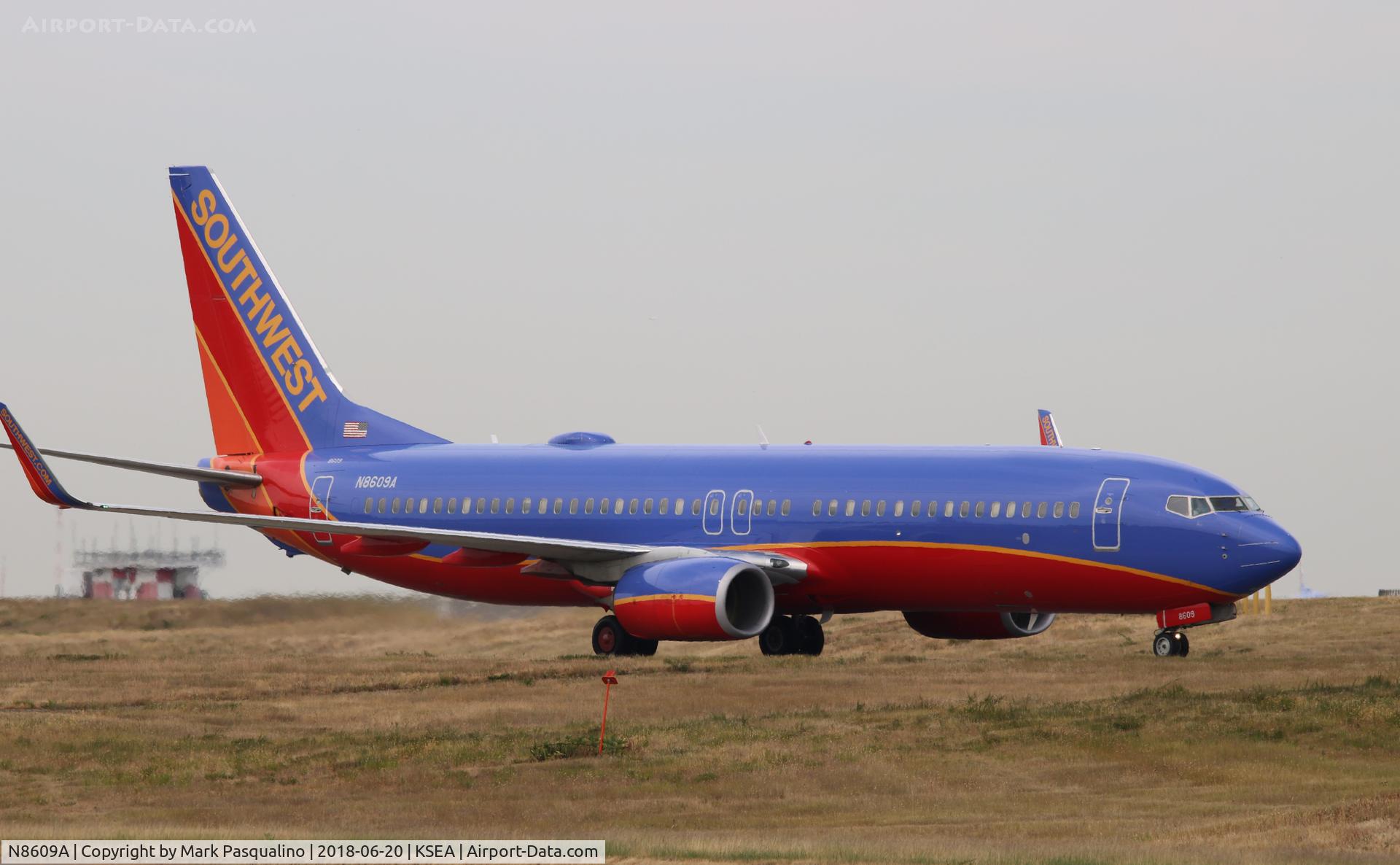 N8609A, 2013 Boeing 737-8H4 C/N 36893, Boeing 737-800