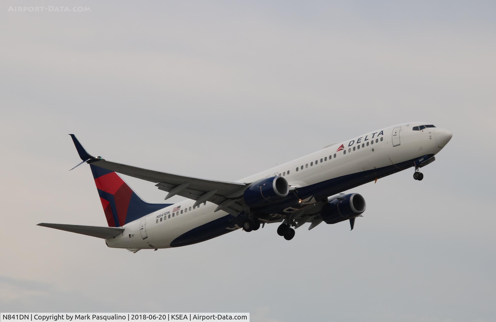 N841DN, 2015 Boeing 737-932/ER C/N 31952, Boeing 737-900ER
