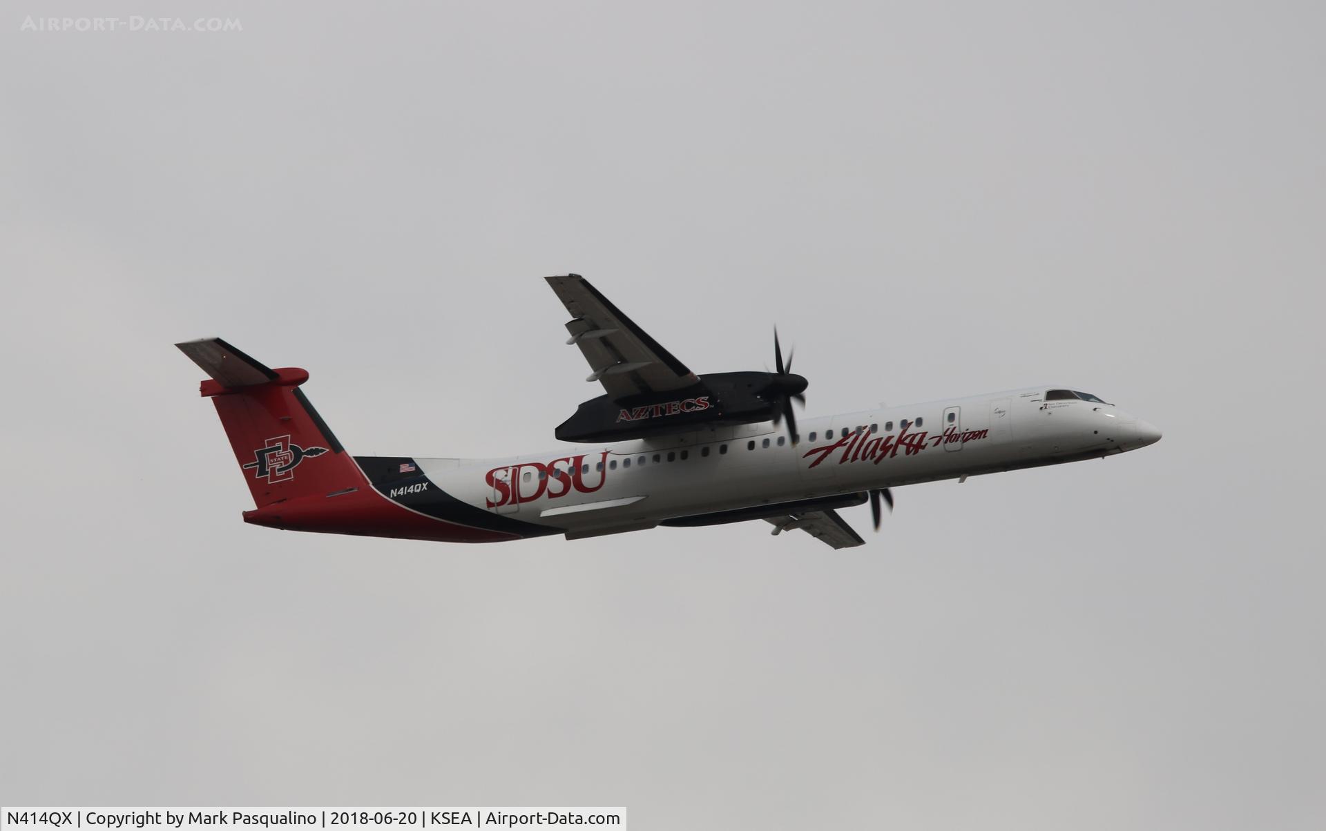 N414QX, 2002 Bombardier DHC-8-402 Dash 8 C/N 4061, DHC-8-402
