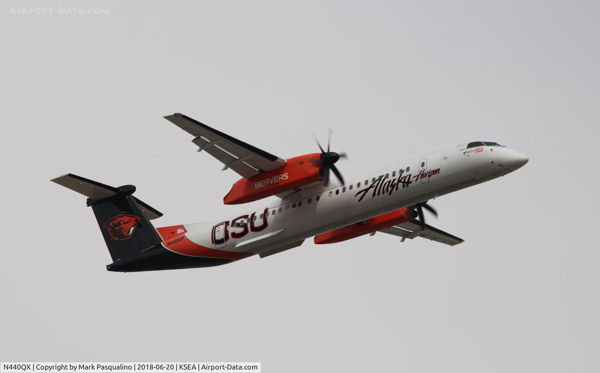 N440QX, 2010 Bombardier DHC-8-402 Dash 8 C/N 4347, DHC-8-402