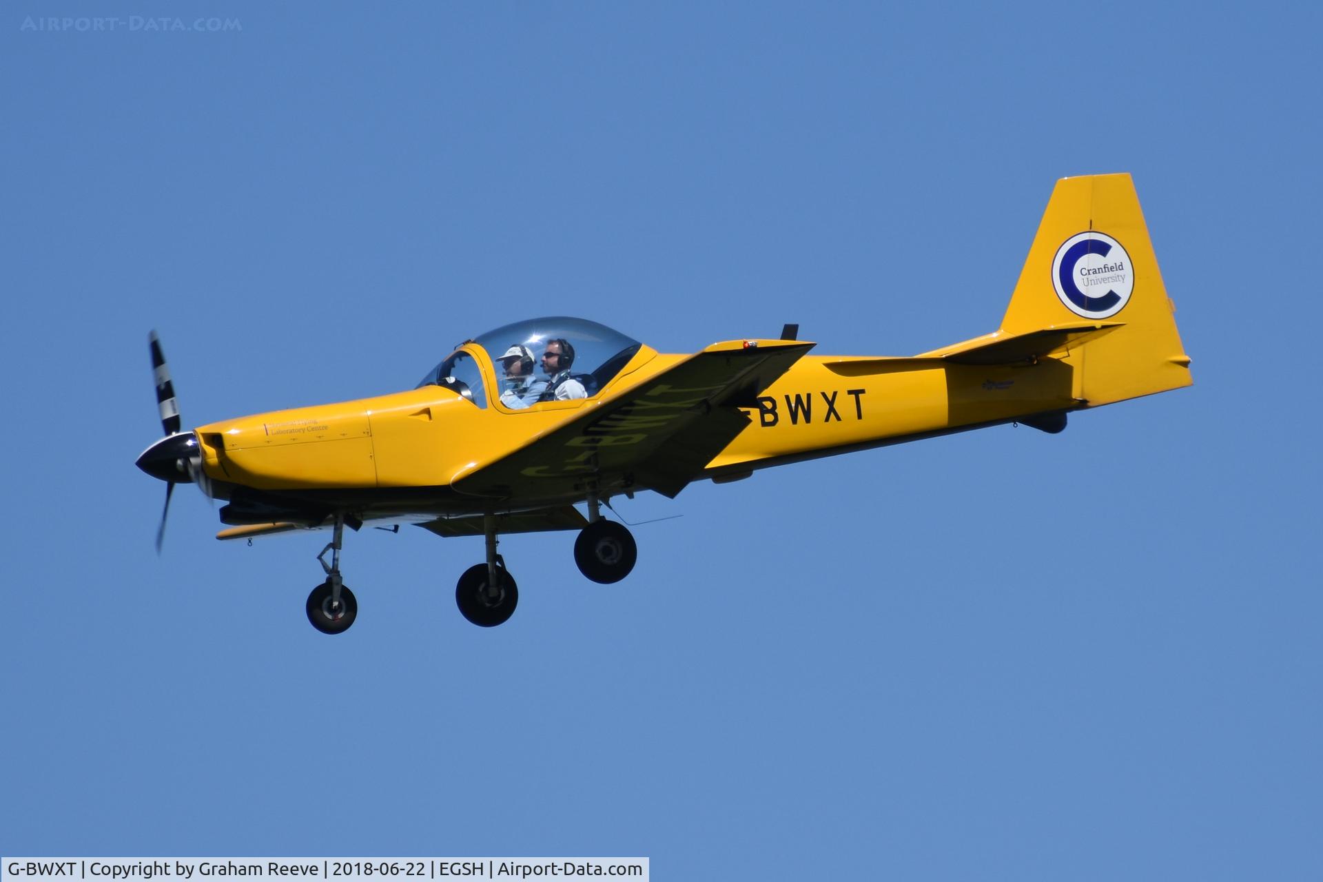 G-BWXT, 1997 Slingsby T-67M-260 Firefly C/N 2254, Landing at Norwich.