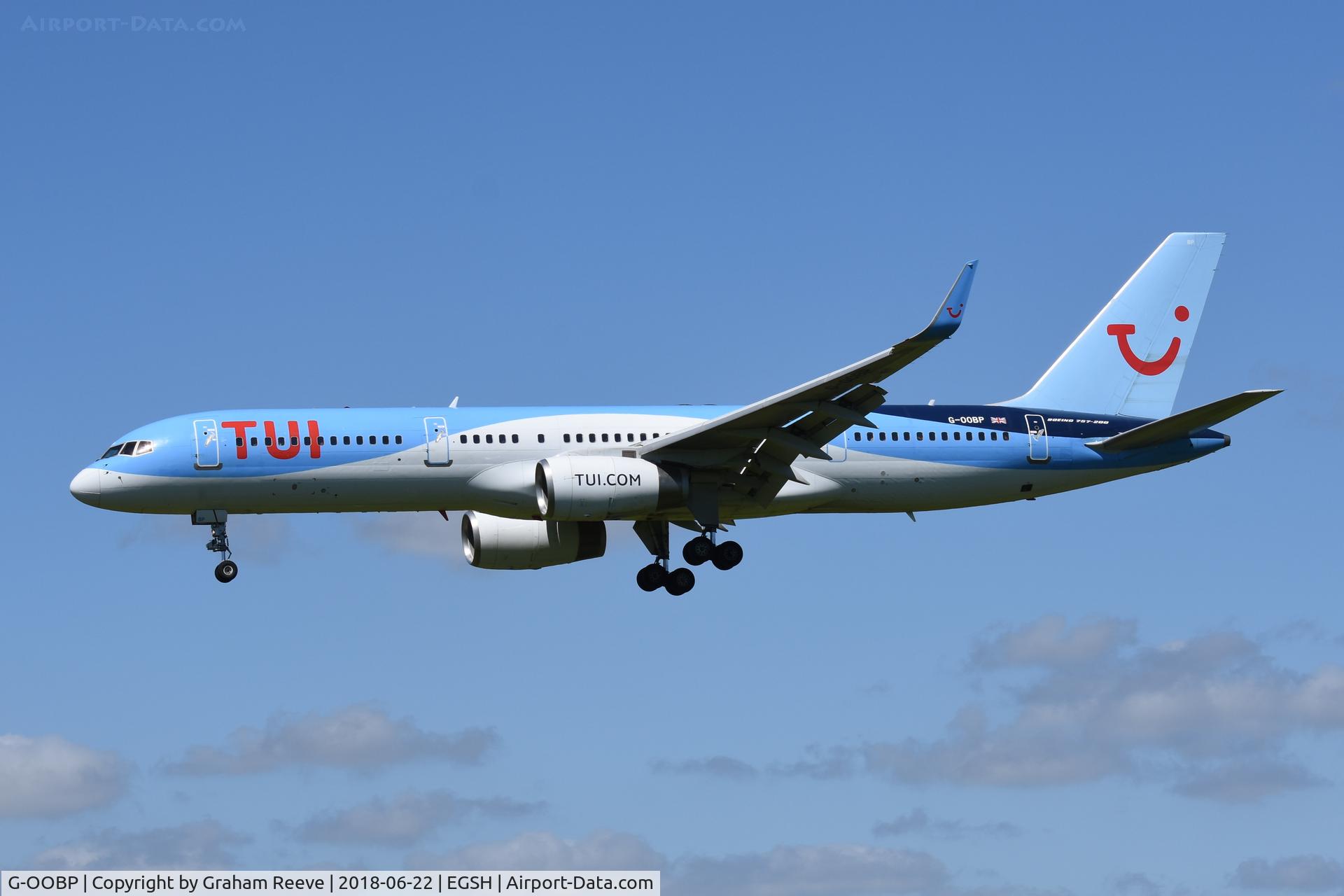 G-OOBP, 2000 Boeing 757-2G5 C/N 30394, Landing at Norwich in TUI titles.