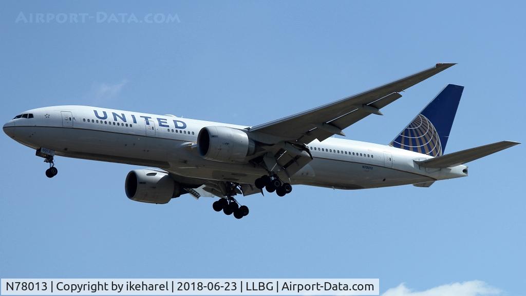 N78013, 1999 Boeing 777-224 C/N 29861, Flight duration from Newark, USA, 09h:45m, landing on runway 26.