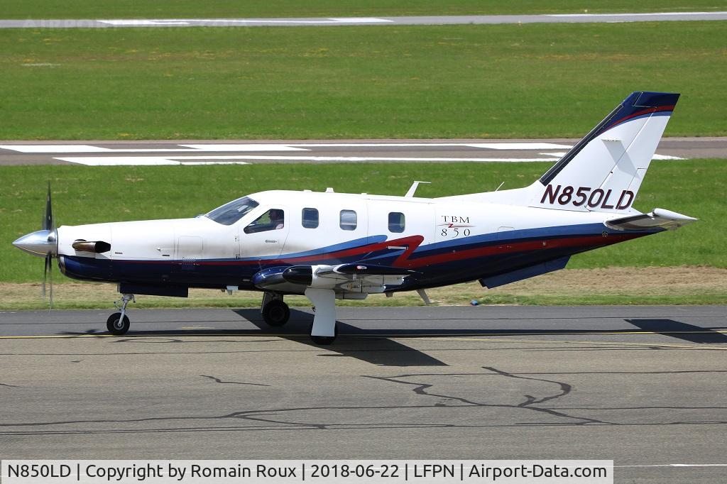 N850LD, 2007 Socata TBM-700 C/N 417, Taxiing