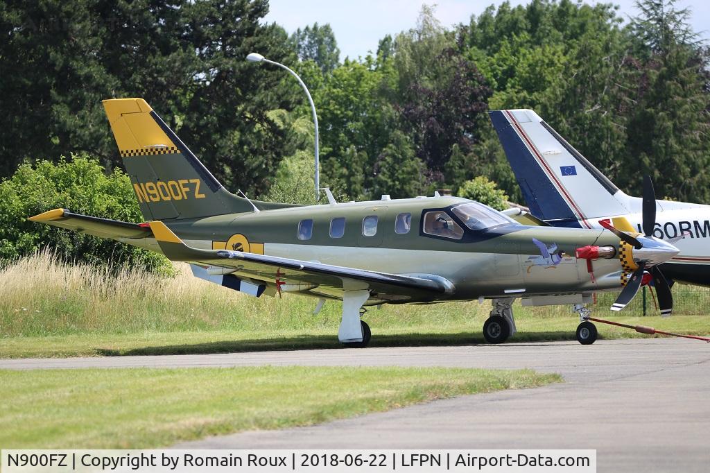 N900FZ, 2016 Socata TBM-700 C/N 1108, Parked
