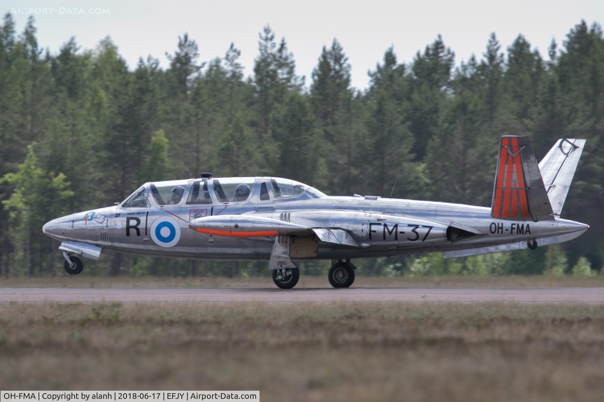 OH-FMA, 1962 Fouga (Valmet) CM-170R Magister C/N FM-37, Landing after displaying at the 100th Anniversary of the Finnish Air Force airshow