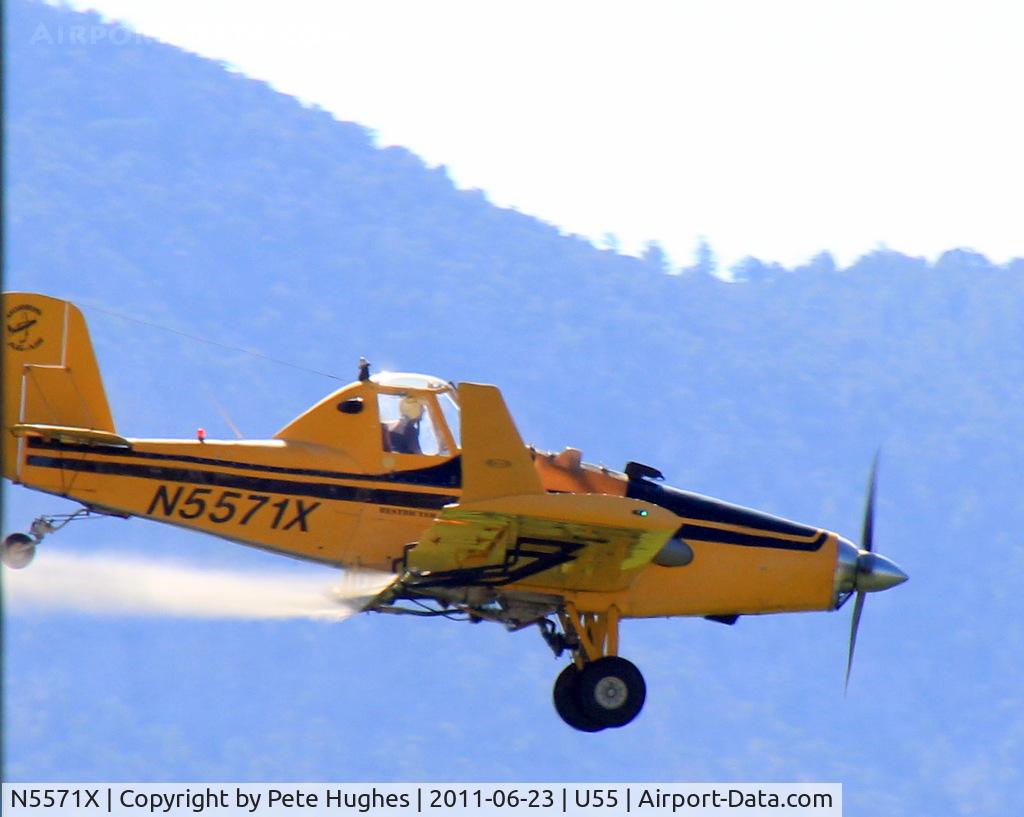 N5571X, 1976 Rockwell International S-2R Turbo Thrush Commander C/N 5081R, N5571X S-2R at work near Panguitch, Utah