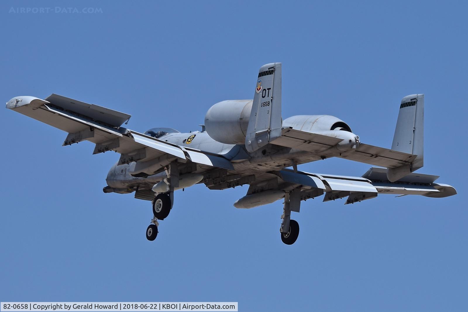 82-0658, 1982 Fairchild Republic A-10C Thunderbolt II C/N A10-0706, Landing RWY 28L. 422nd T&E Sq., 53rd Wing, 79th Test & Evaluation Group, Nellis AFB, NV.