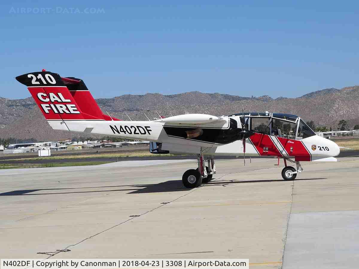 N402DF, North American OV-10A Bronco C/N 305-70, Parked