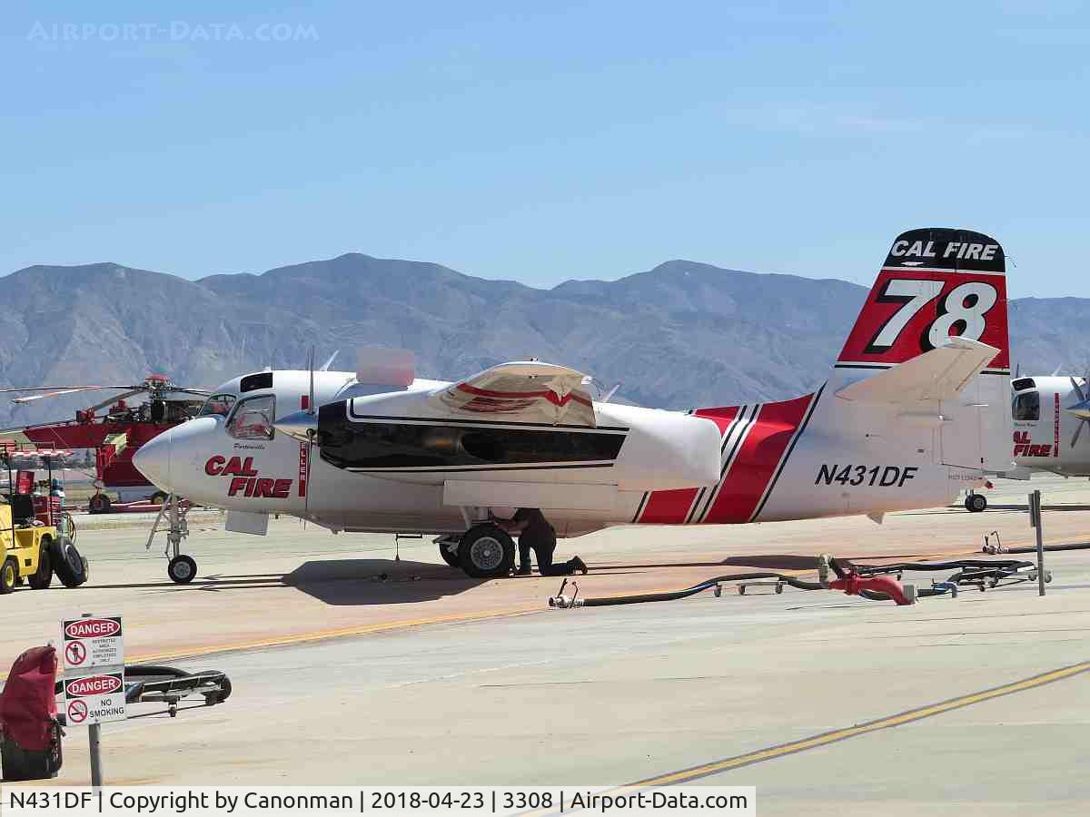 N431DF, 2001 Marsh Aviation S-2F3AT C/N 149265, Parked