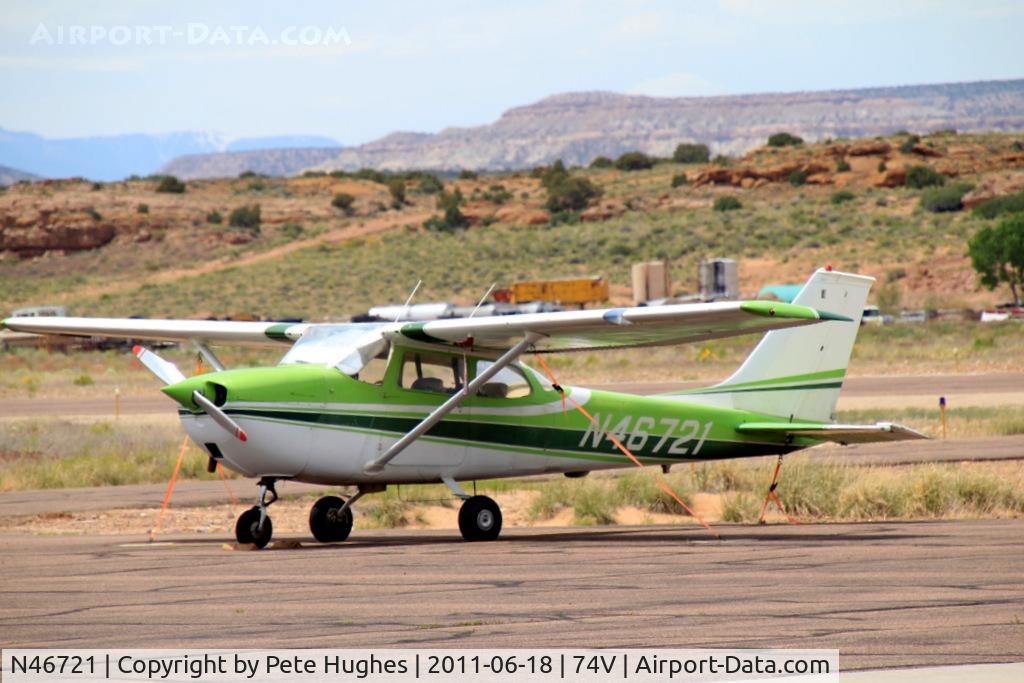 N46721, 1968 Cessna 172K Skyhawk C/N 17257452, N46721 Cessna 172 at Roosevelt, Utah