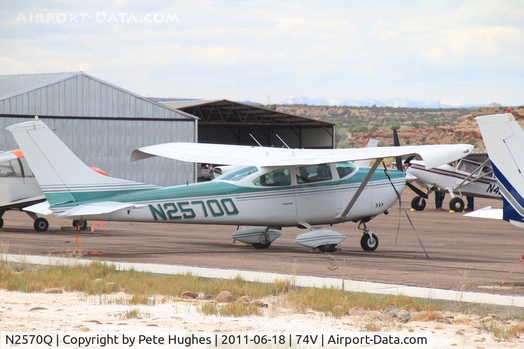 N2570Q, 1966 Cessna 182K Skylane C/N 18257770, N2570Q Cessna 182 at Roosevelt, Utah