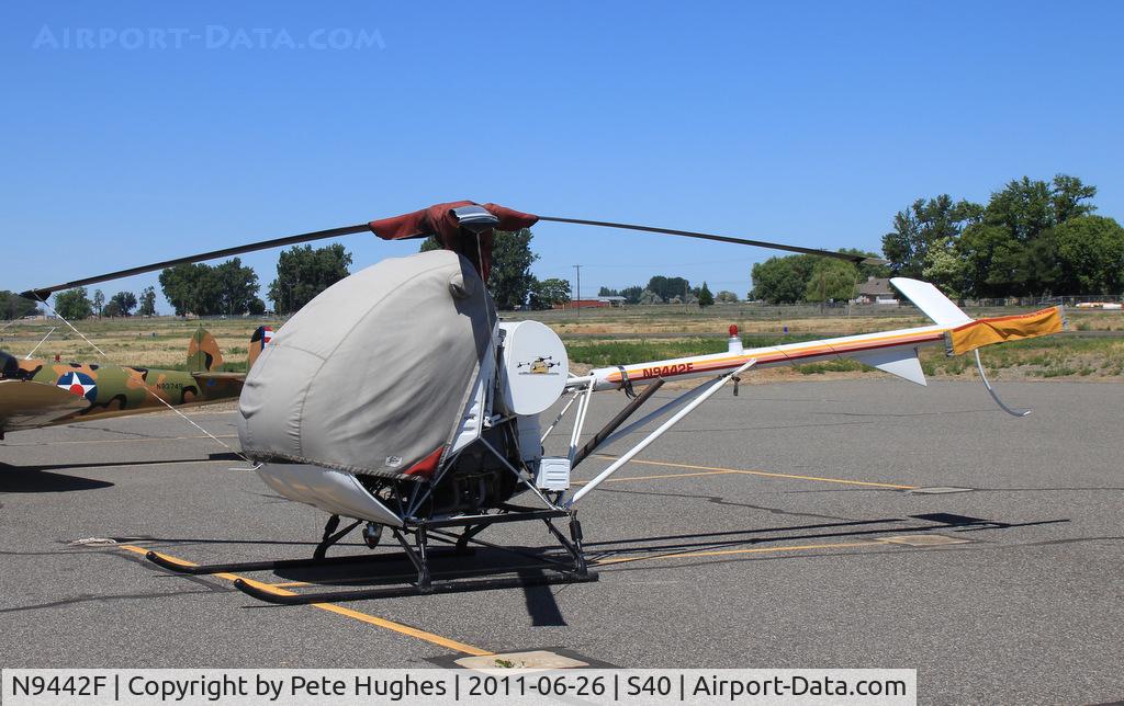 N9442F, 1966 Hughes 269B C/N 115-0213, N9442F Hughes 269 at Prosser, WA
