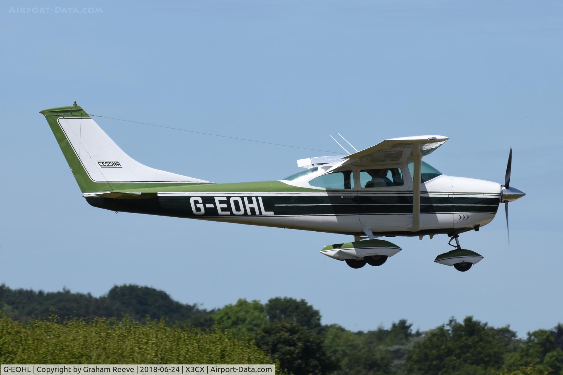 G-EOHL, 1968 Cessna 182L Skylane C/N 182-59279, Landing at Northrepps.