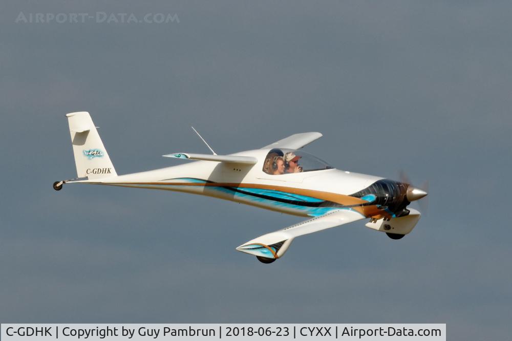 C-GDHK, 1982 QAC Quickie Q2 C/N DK 081 082, Landing