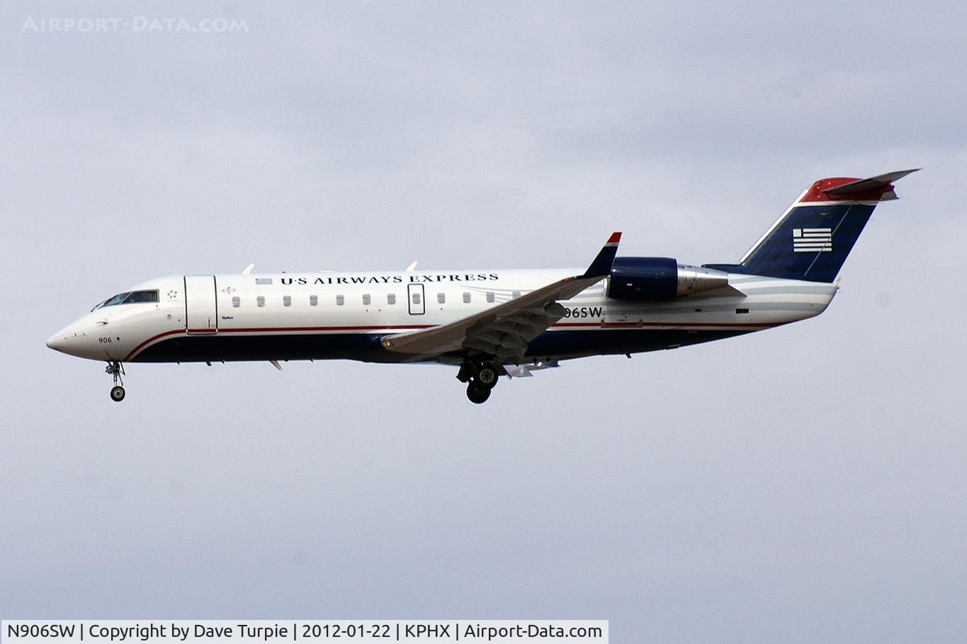 N906SW, 2001 Bombardier CRJ-200LR (CL-600-2B19) C/N 7510, No comment.