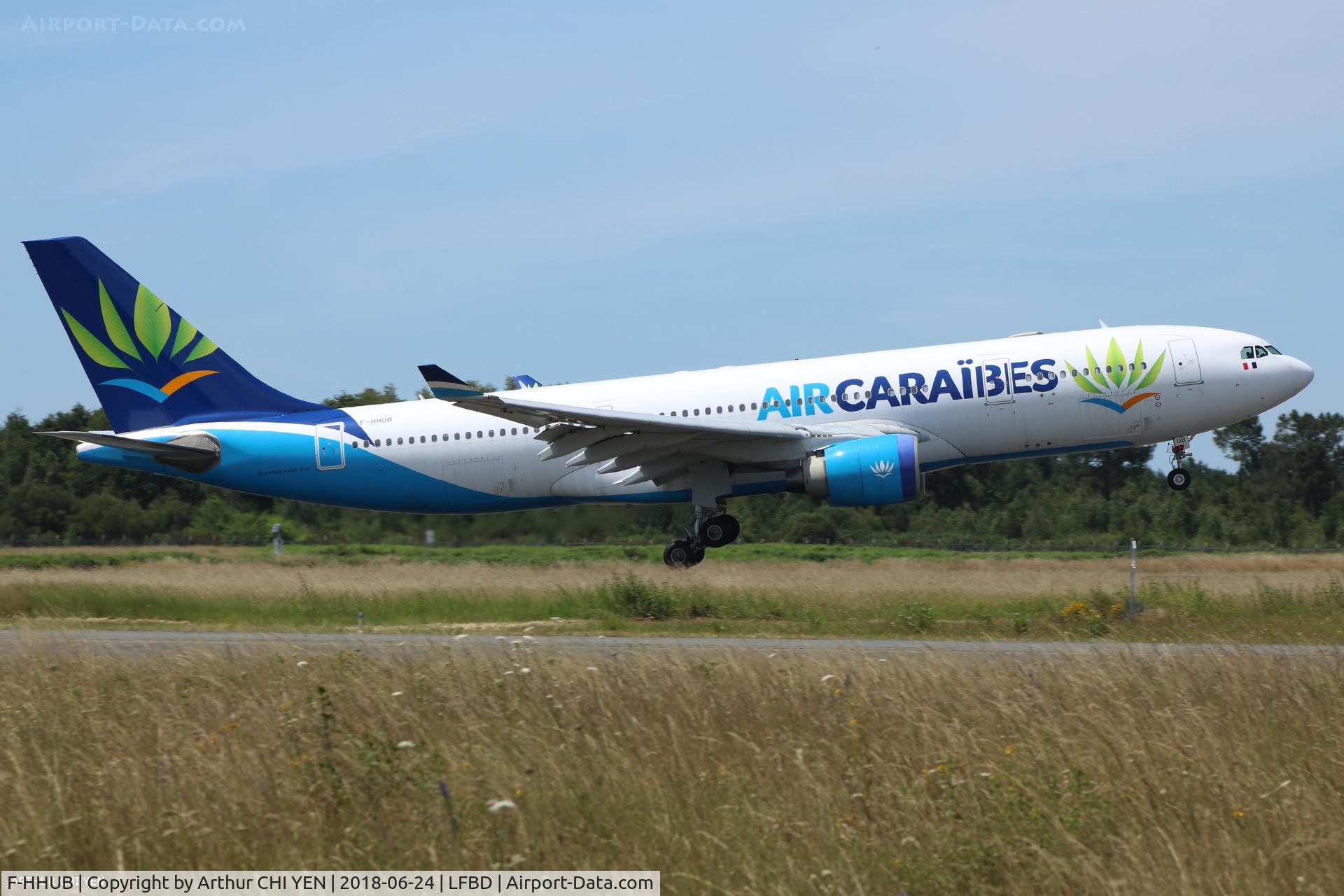 F-HHUB, 2000 Airbus A330-223 C/N 343, Air Caraïbes A332 landing RWY 05.