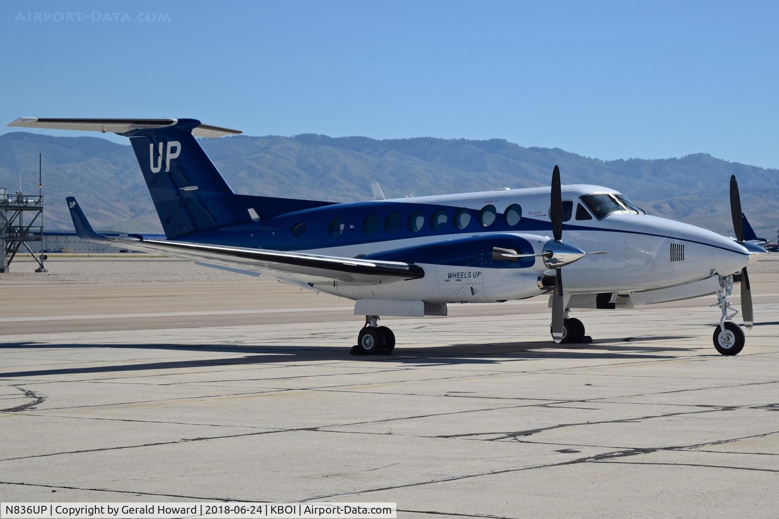 N836UP, 2014 Beech B350i Super King Air C/N FL-966, parked on south GA ramp.