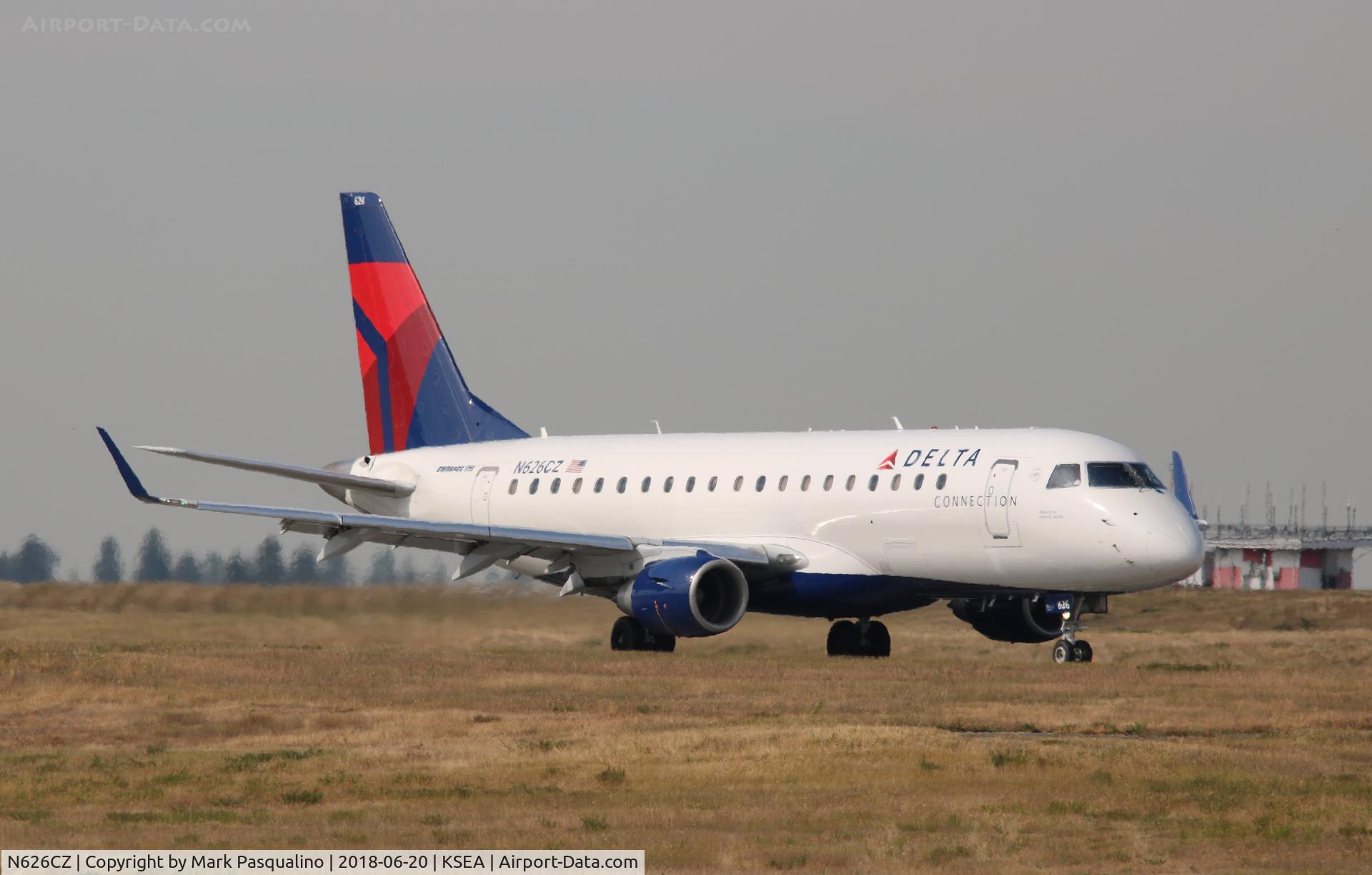 N626CZ, 2008 Embraer 175LR (ERJ-170-200LR) C/N 17000226, ERJ 170-200 LR
