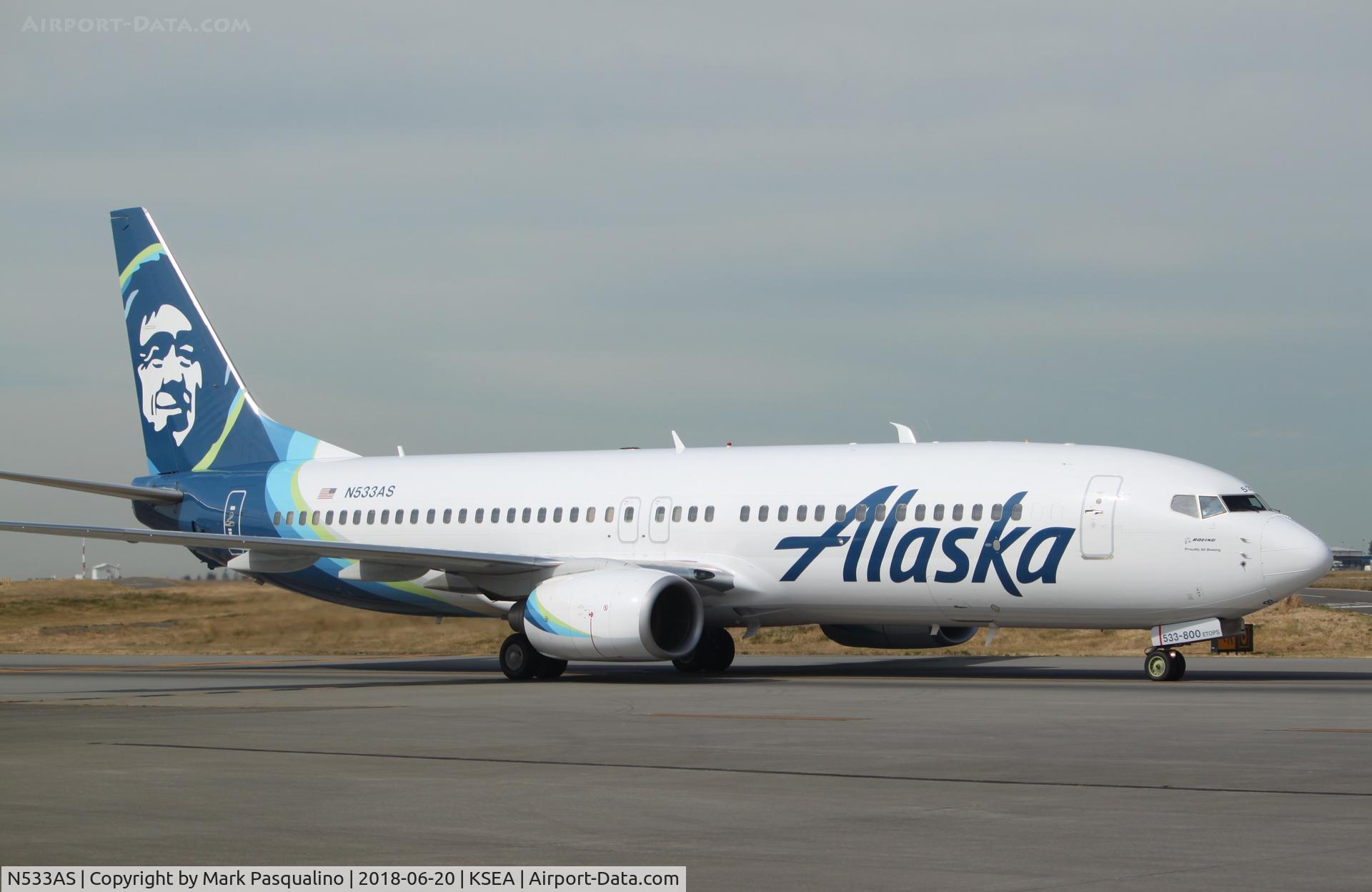 N533AS, 2010 Boeing 737-890 C/N 35201, Boeing 737-800
