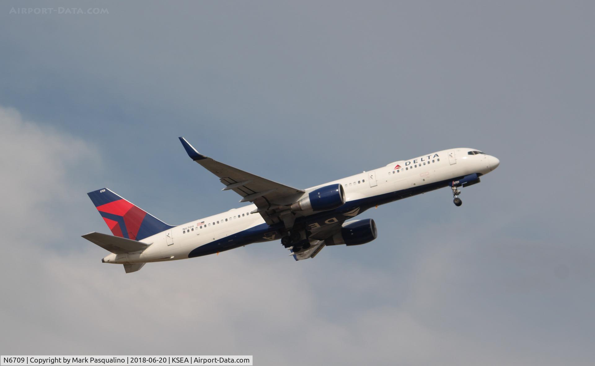 N6709, 2000 Boeing 757-232 C/N 30481, Boeing 757-200