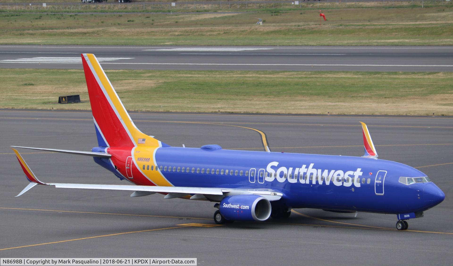 N8698B, 2016 Boeing 737-8H4 C/N 36977, Boeing 737-800