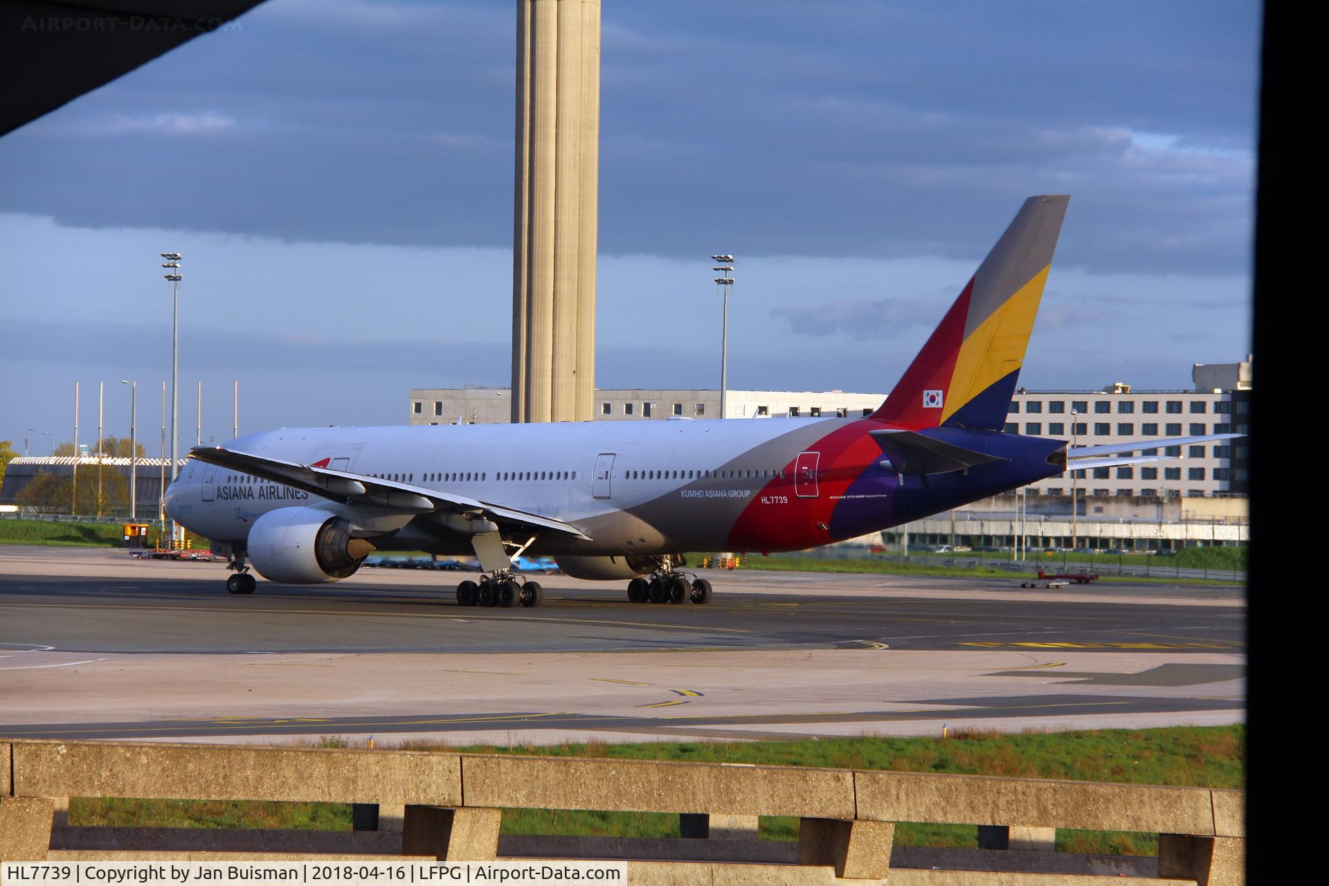 HL7739, Boeing 777-28E/ER C/N 29175, Asiana