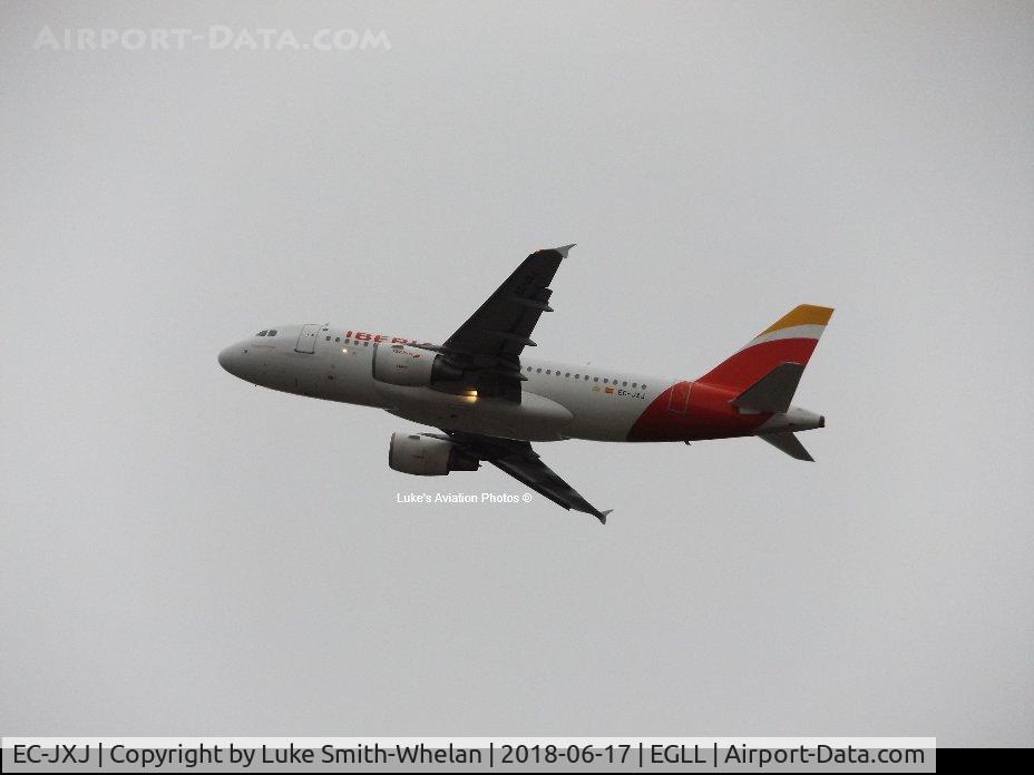 EC-JXJ, 2006 Airbus A319-111 C/N 2889, Departing London Heathrow.