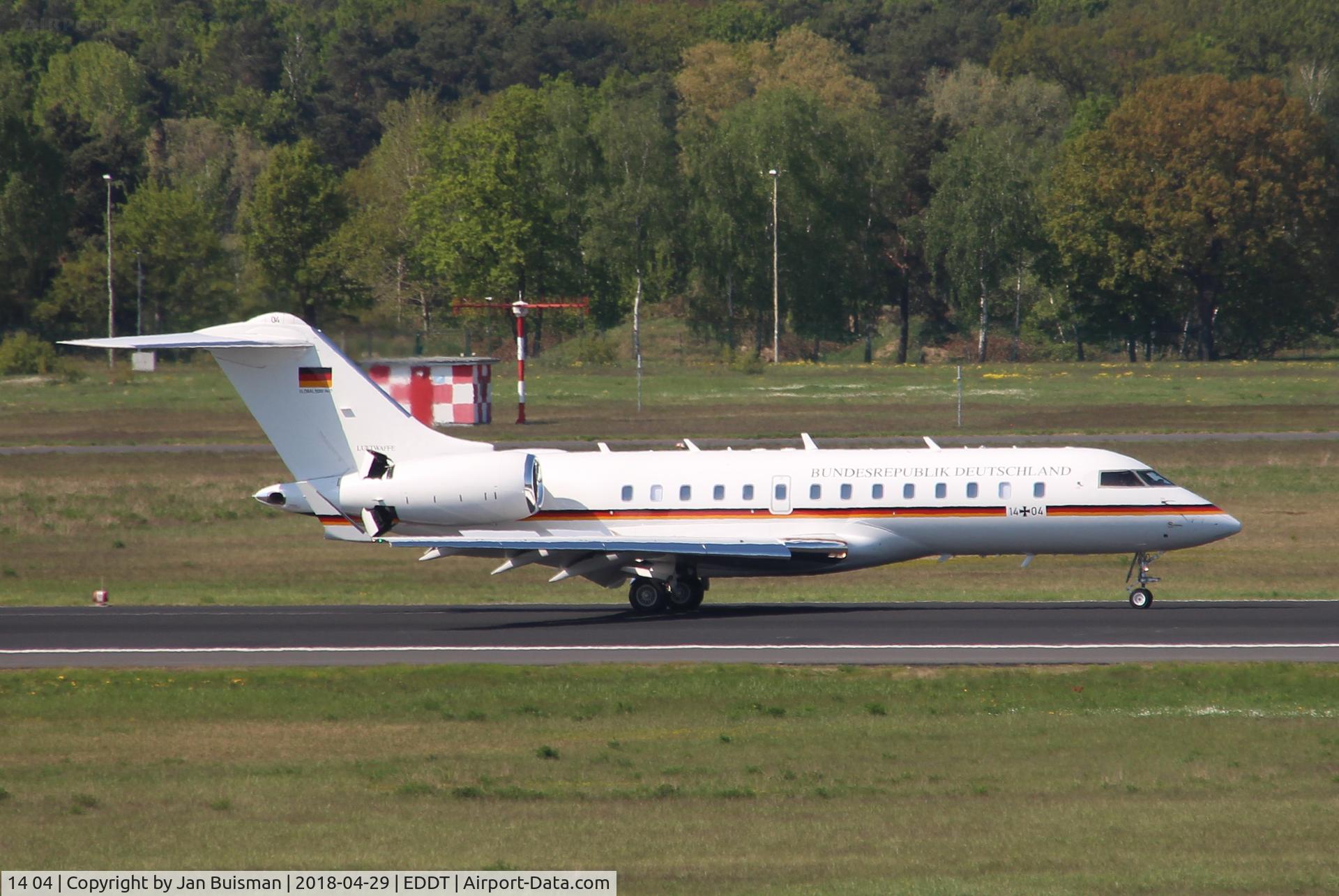 14 04, 2011 Bombardier BD-700-1A11 Global 5000 C/N 9417, German Air Force