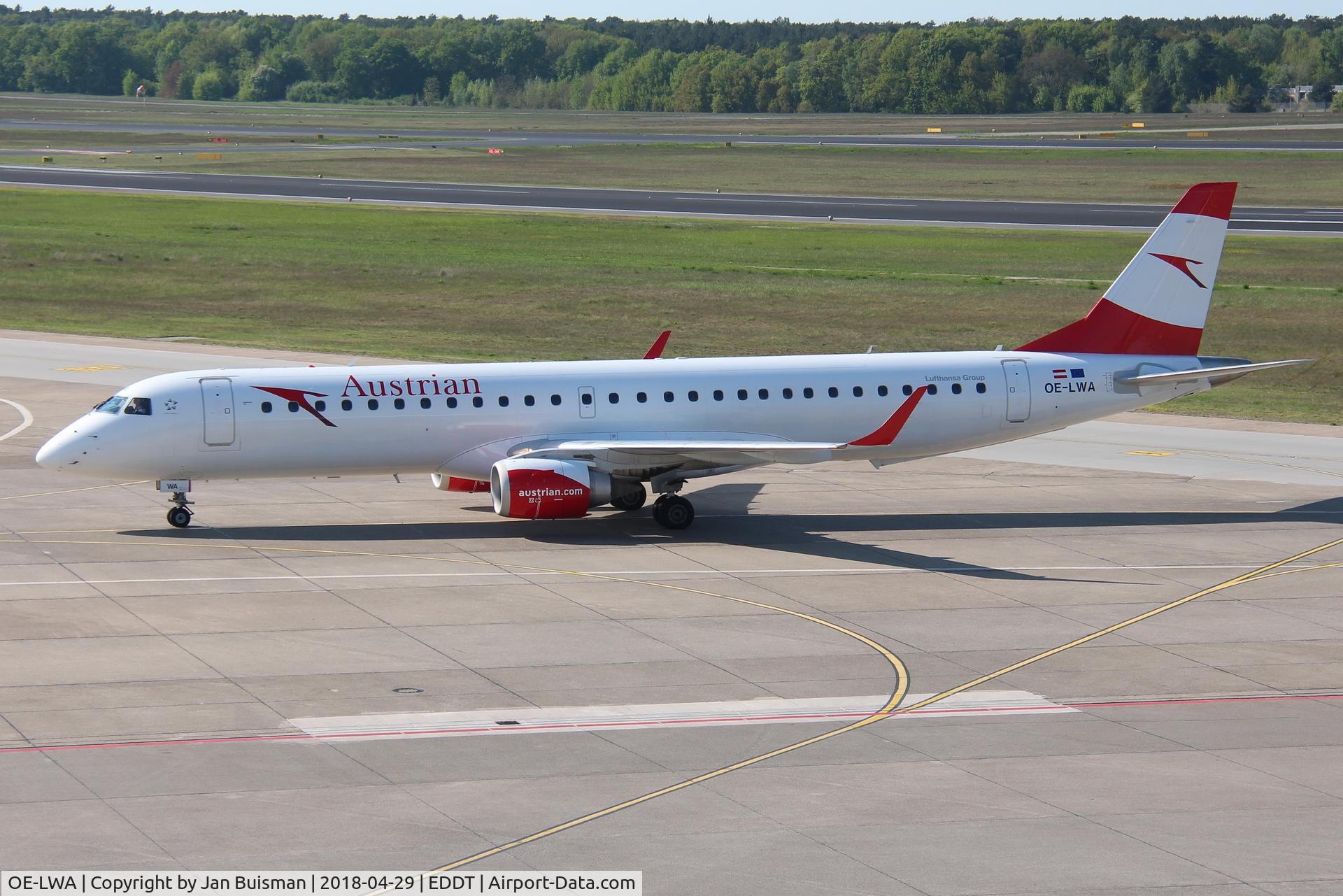 OE-LWA, 2009 Embraer 190LR (ERJ-190-200LR) C/N 19000314, Austrian Airlines