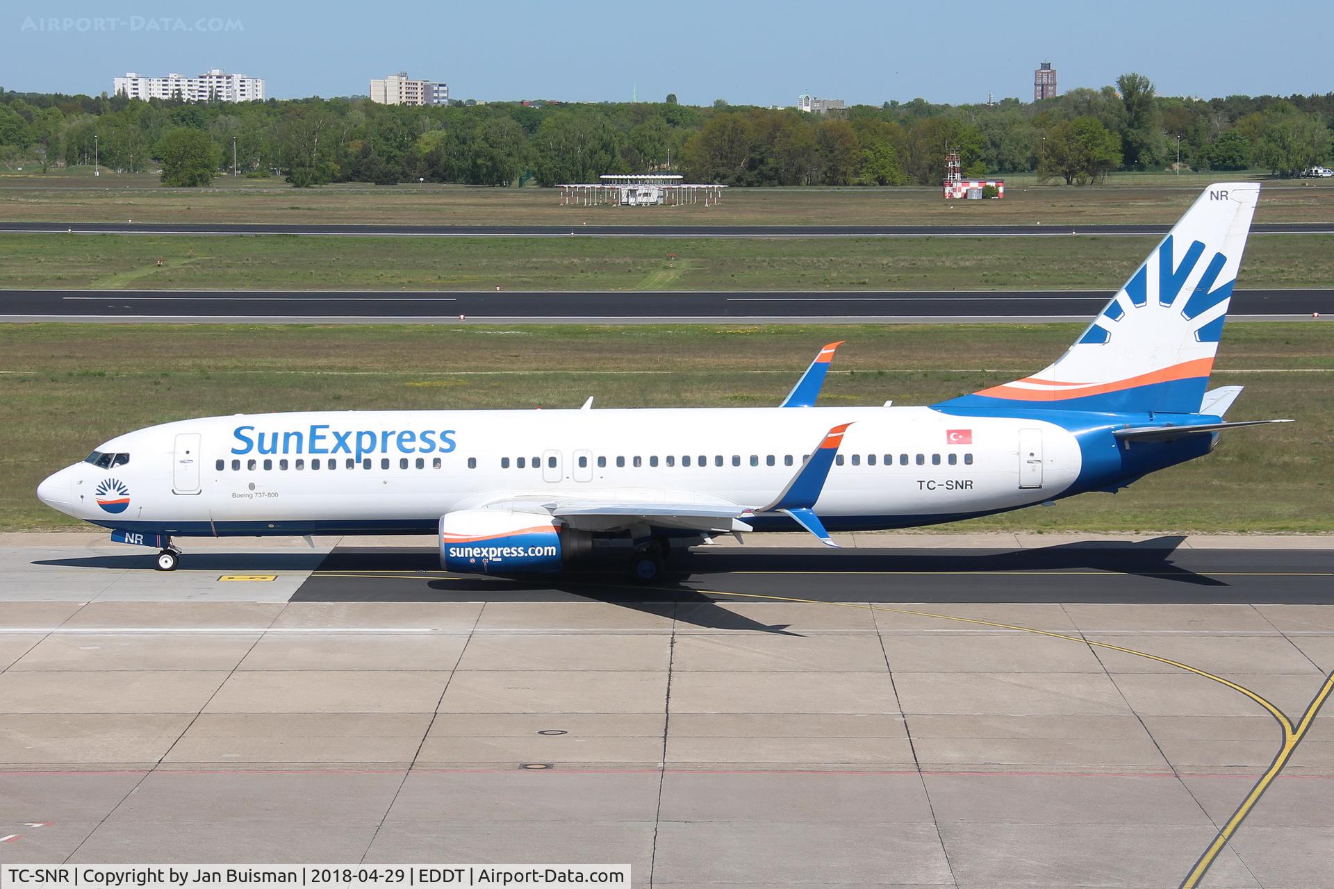 TC-SNR, 2010 Boeing 737-8HC C/N 40754, SunExpress