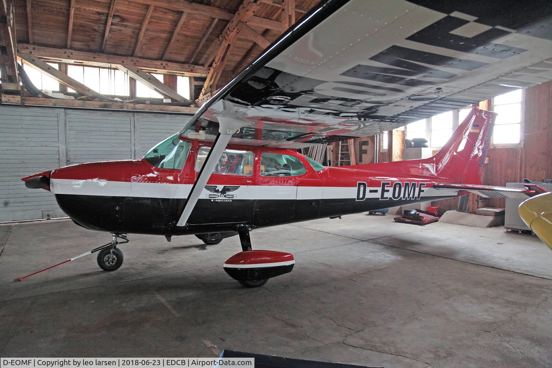 D-EOMF, 1977 Cessna 172N C/N 17268877, Ballenstedt EDCB 23.6.2018