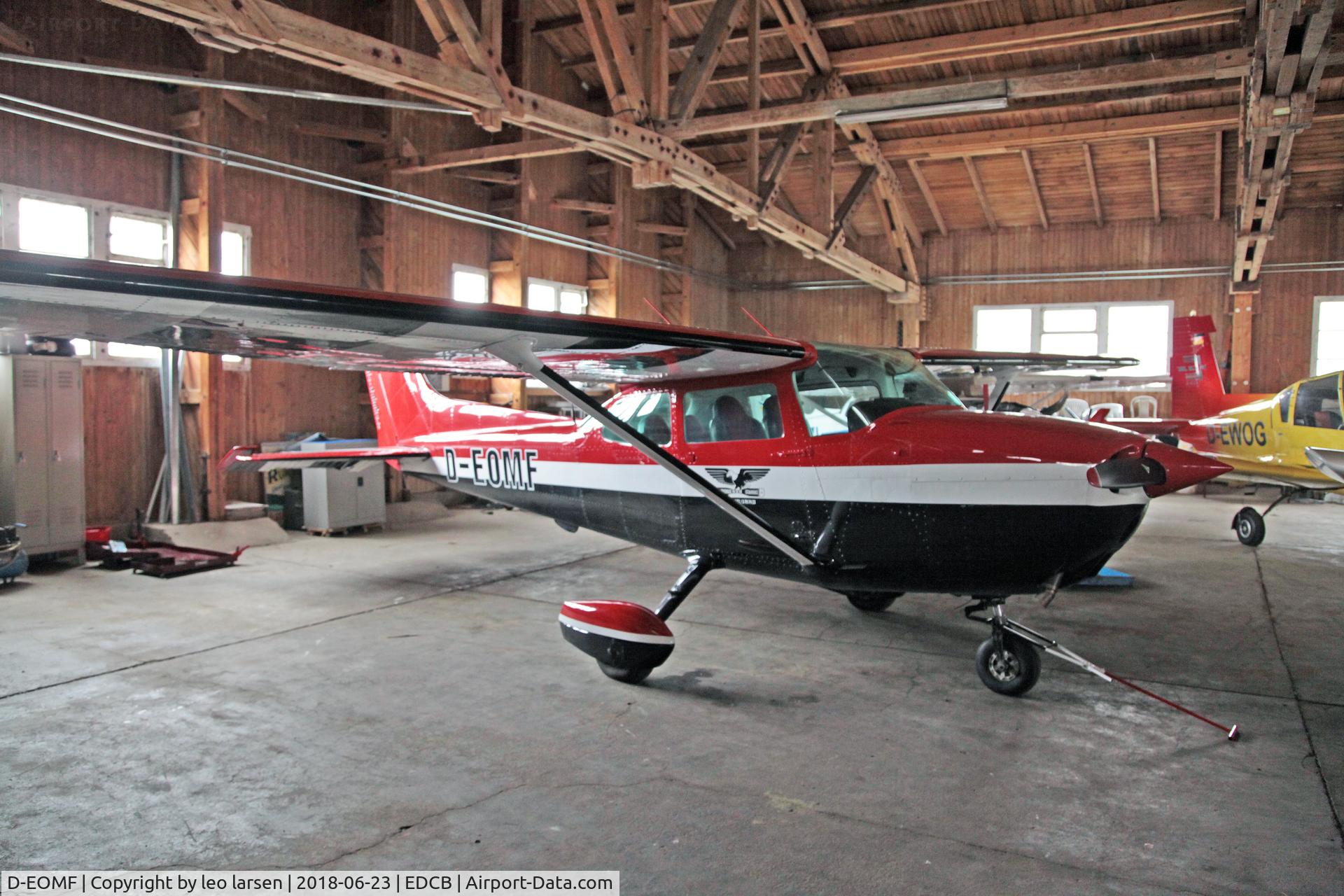 D-EOMF, 1977 Cessna 172N C/N 17268877, Ballenstedt EDCB 23.6.2018