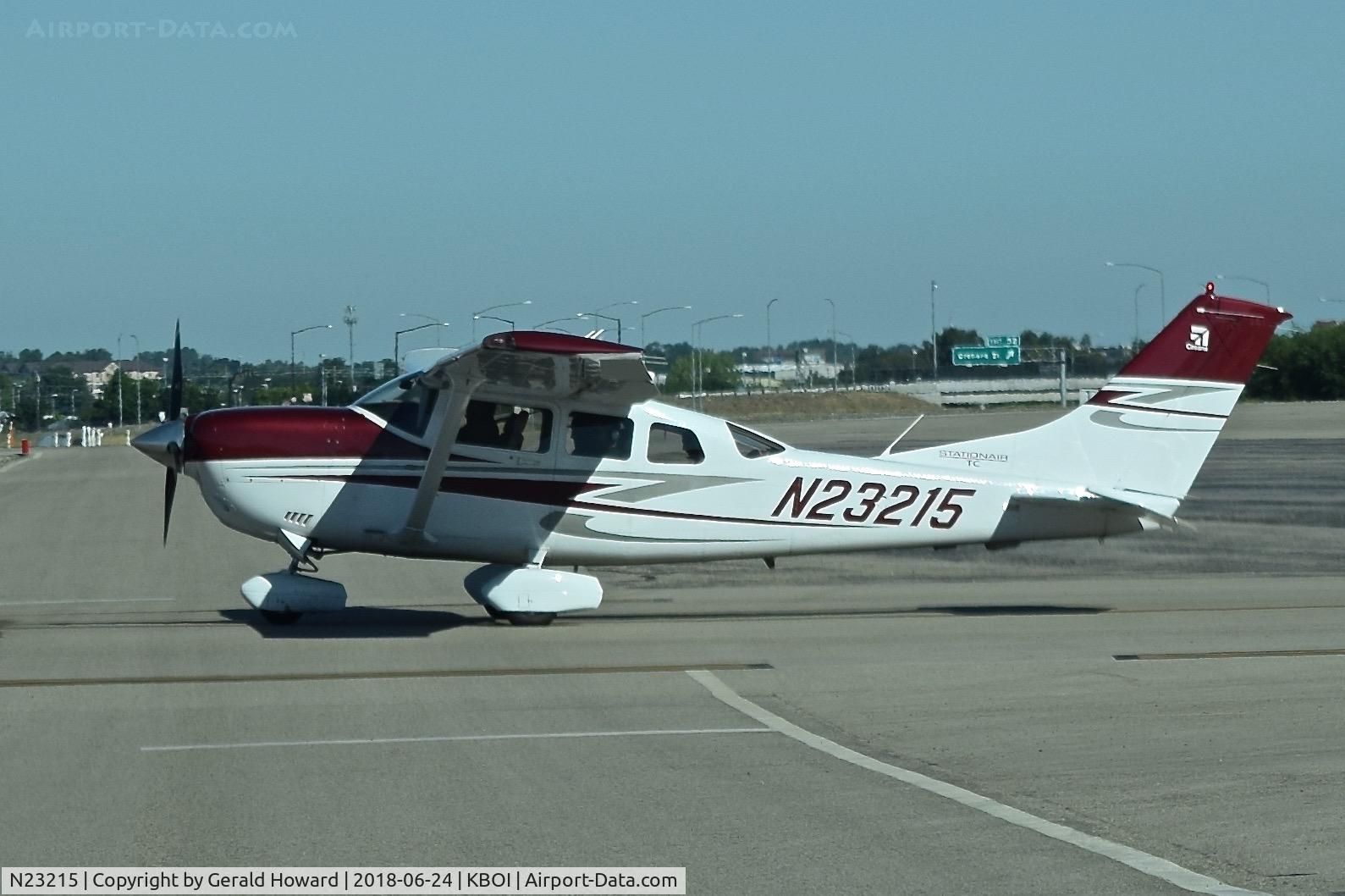 N23215, 2007 Cessna T206H Turbo Stationair C/N T20608754, Taxiing off north GA ramp.