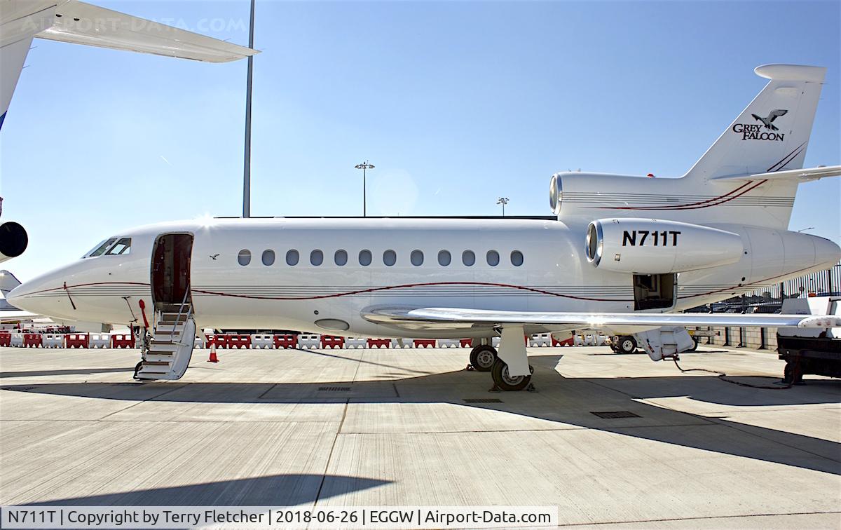 N711T, 1996 Dassault Falcon 900EX C/N 006, at London Luton