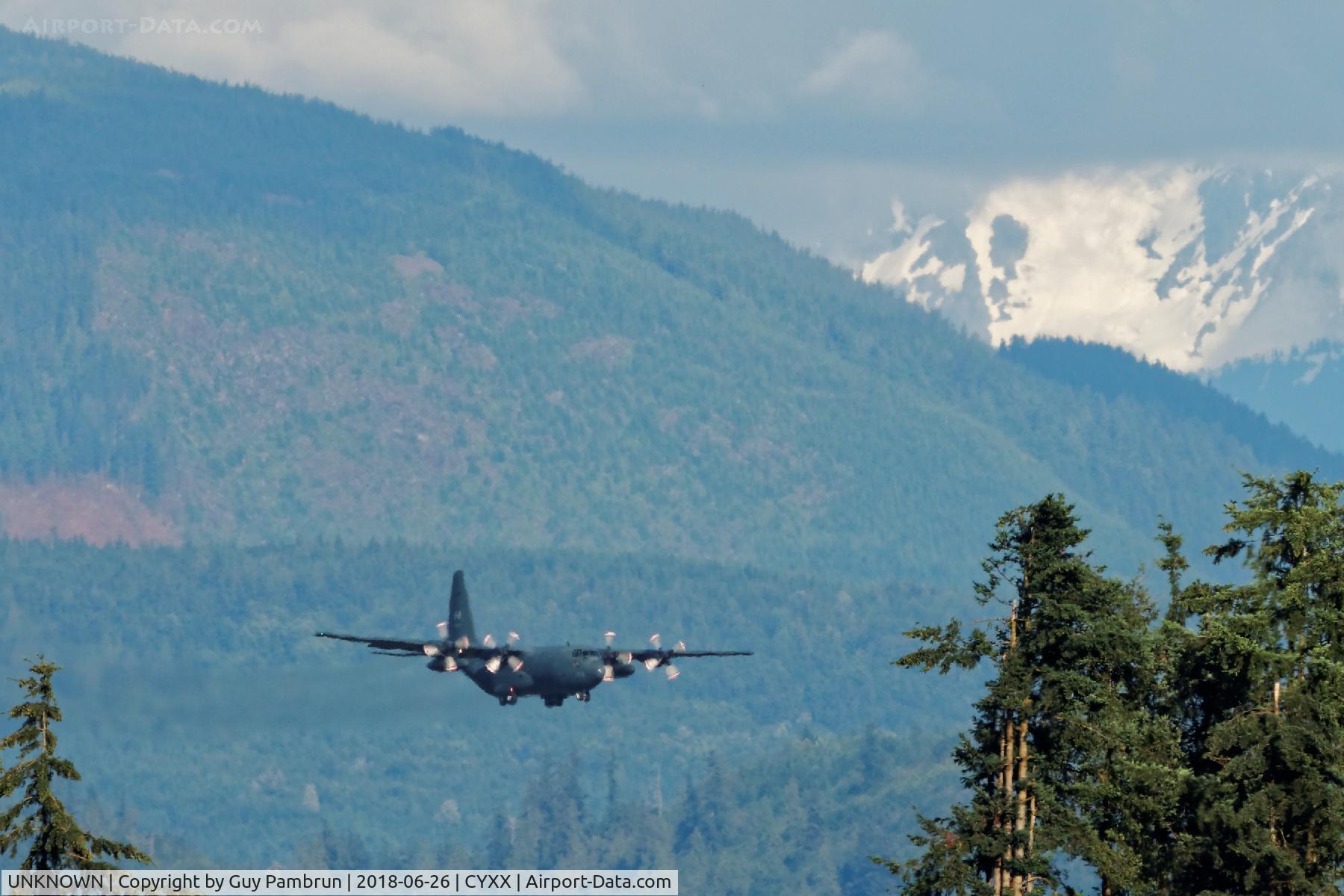 UNKNOWN, Lockheed C-130 Hercules C/N unknown, Lockheed KCC-130H Hercules Landing @ CYXX