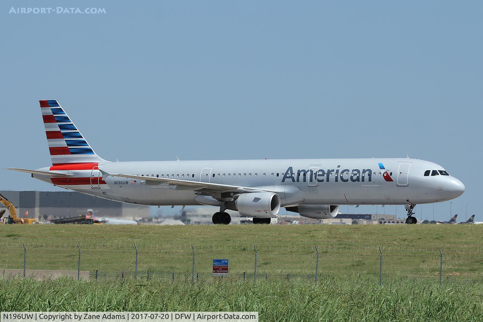 N196UW, 2009 Airbus A321-211 C/N 3879, At DFW Airport